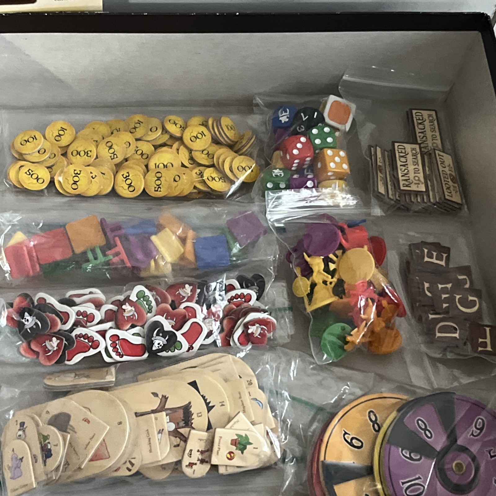 4 In 1 Munchkin Quest + Portal Kombat + Looking For Trouble & Zombies Expansions