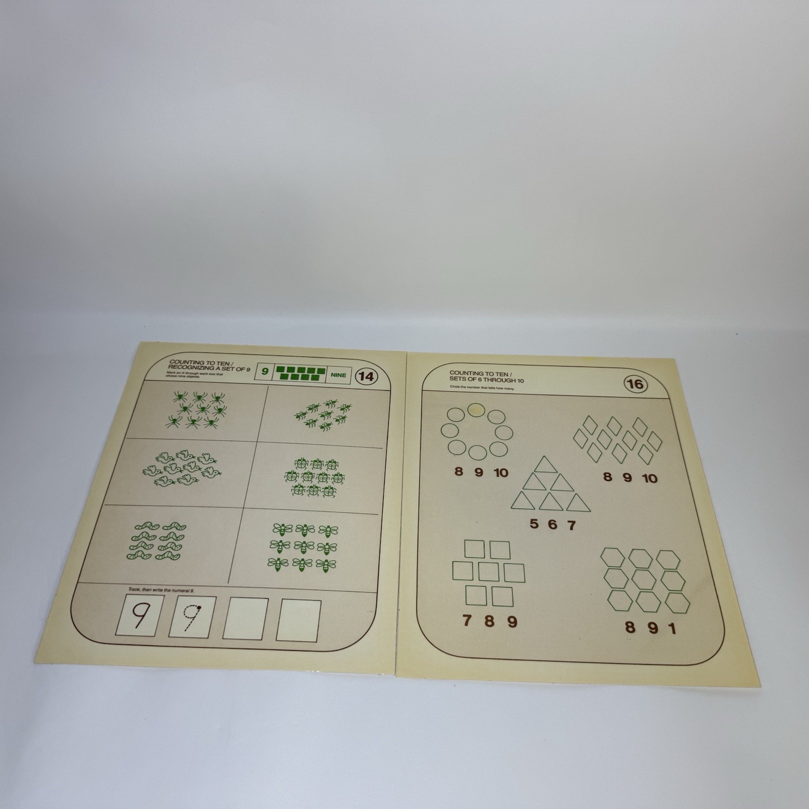 Milton Bradley Counting To Ten Write On Wipe Off Educational Game 1977 7688 0-10