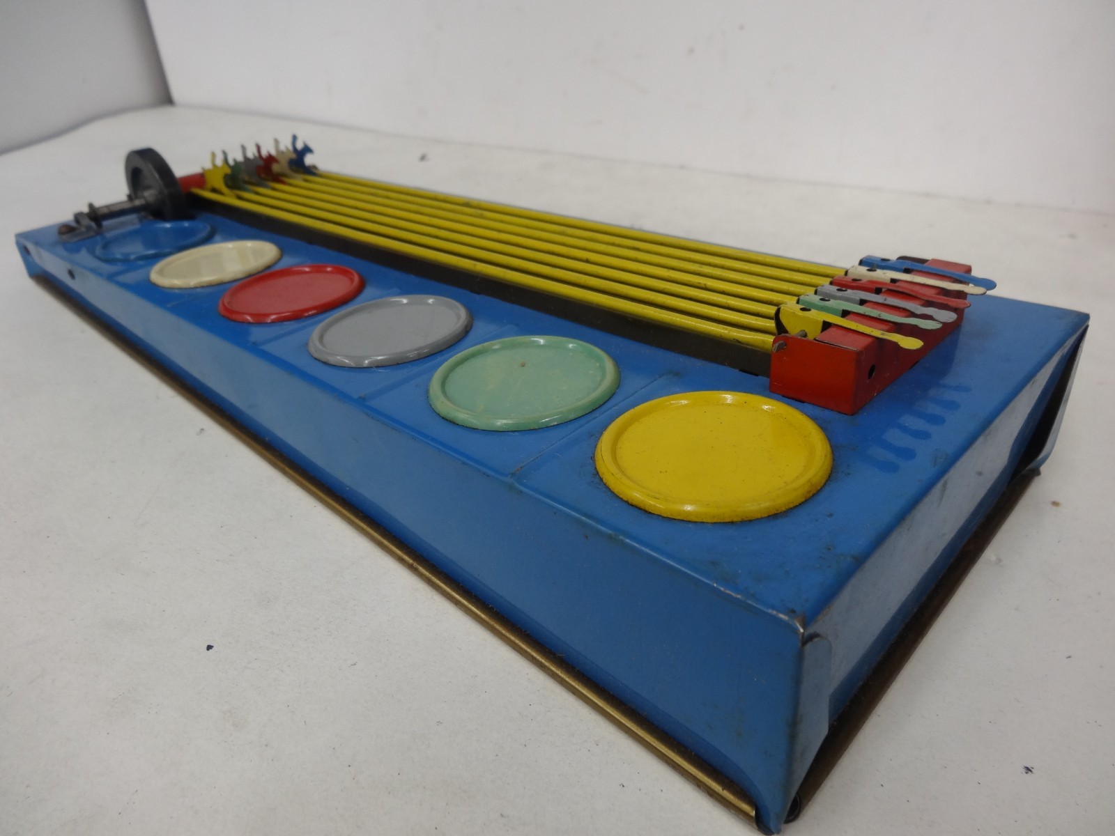 Gee-Wiz No. 40 vintage Horse Racing game Wolverine – working game