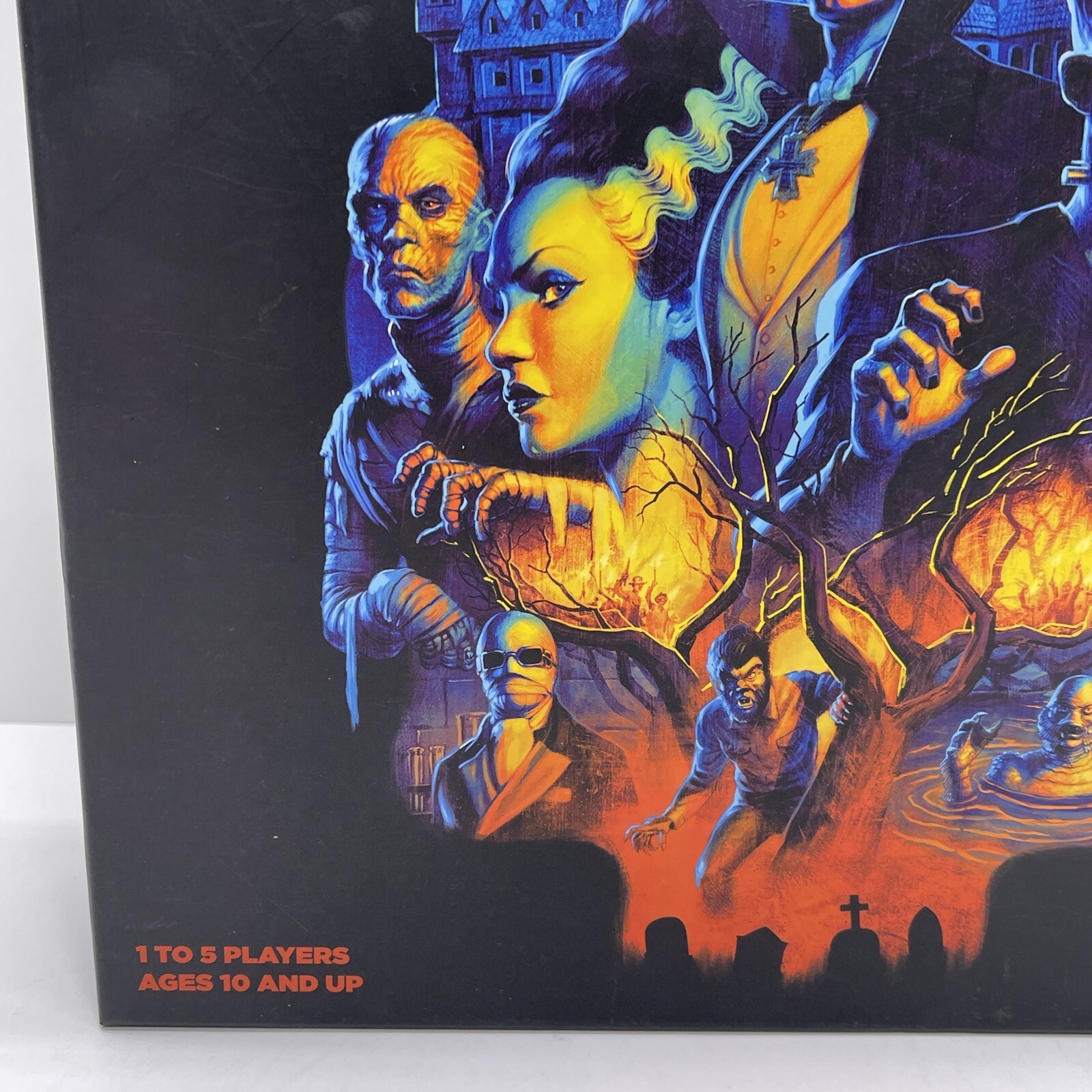 HORRIFIED Universal Studios Monsters Strategy Board Game Dracula Frankenstein