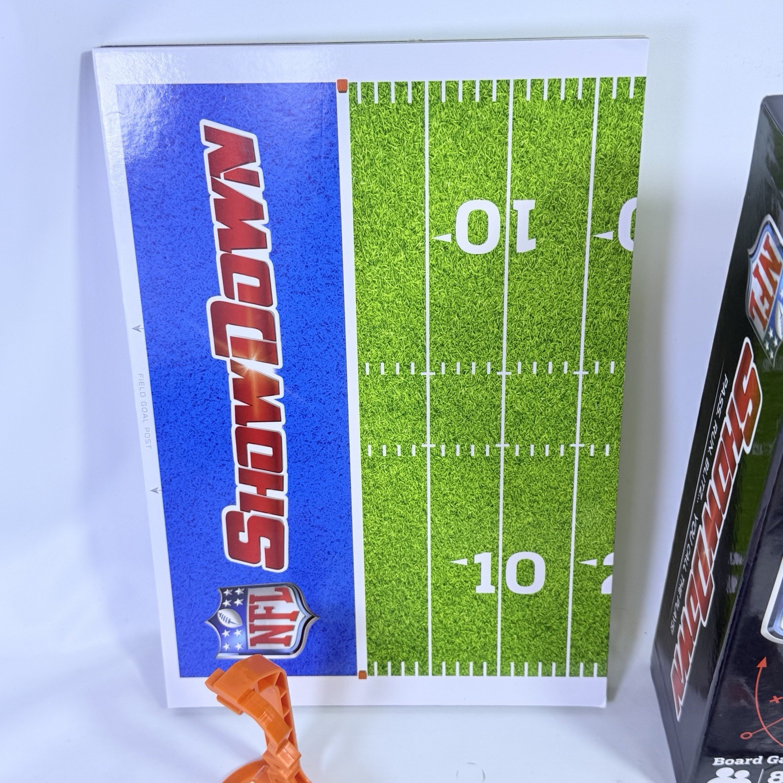 NFL Showdown Board Game Buffalo Games Official Licensed 100% Complete 2018
