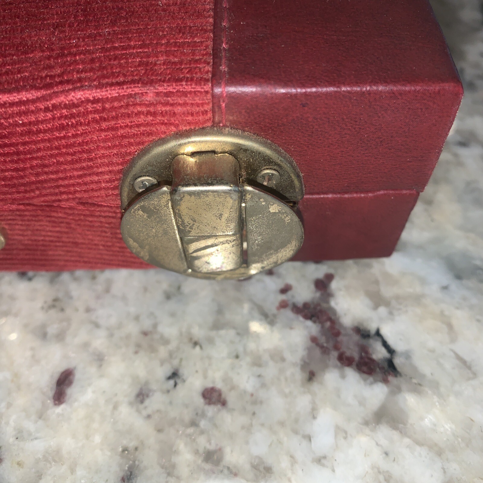 Cambor Backgammon Set. 4 Dice Cups Checkers Doubling Cube Maroon Size 11”x8” Vtg