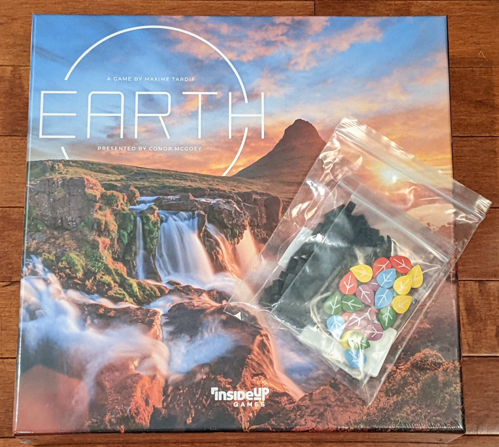 Earth Kickstarter Board Game with Goodie Pack NEW SEALED Inside Up Games