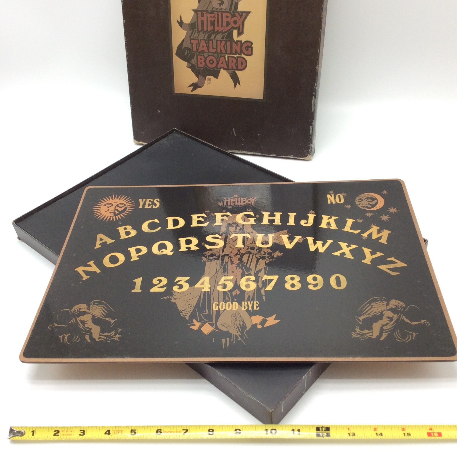 Darkhorse Deluxe HELLBOY TALKING BOARD 2004 Box Shows Wear – See Photos (Ouija)