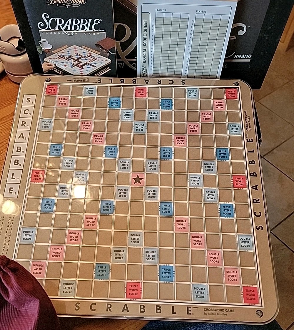 1989 Milton Bradley 4034 Scrabble Deluxe Edition Board Game EUC INCOMPLETE (-1B)