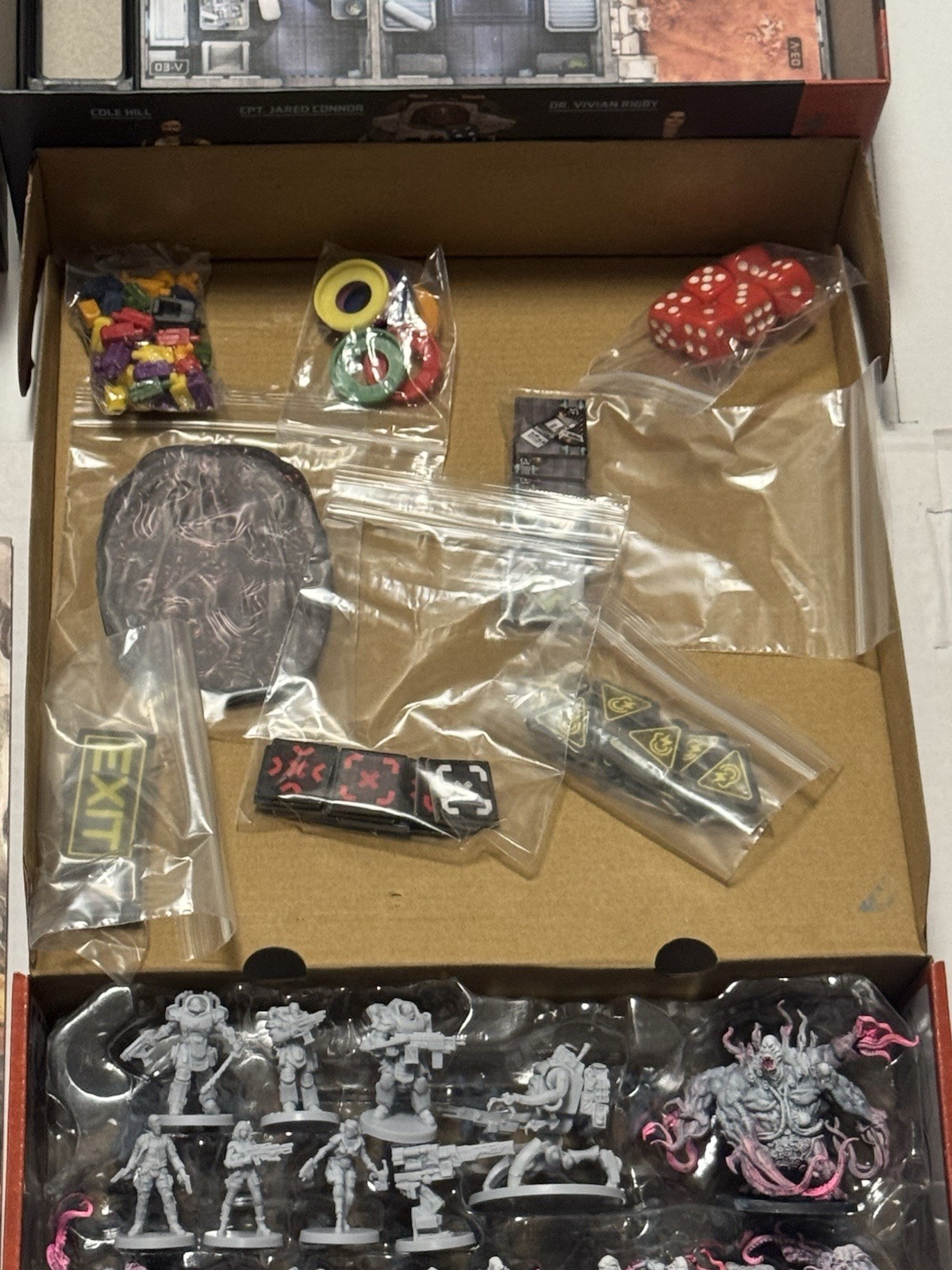 Zombicide Invader Board Game 2019 CMON Global, Guillotine Games 100% Complete