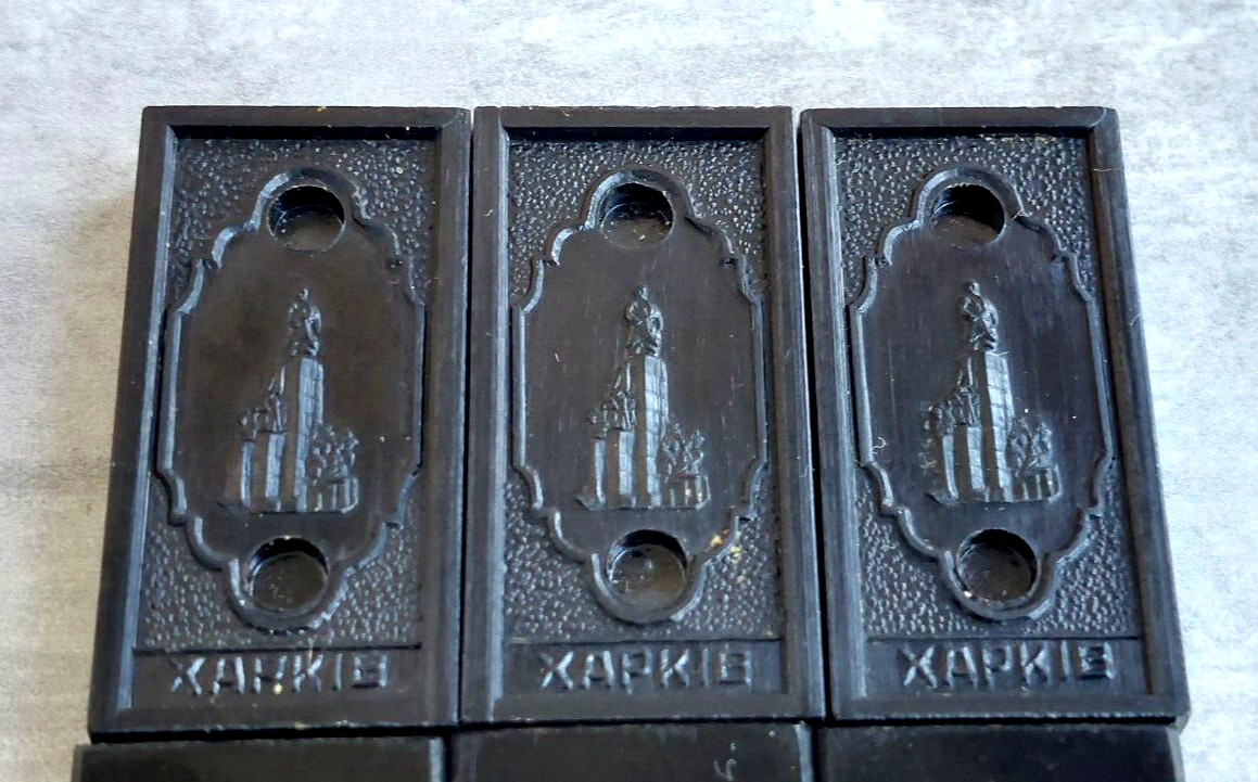 1960’s USSR Soviet Ukraine Dominoes KHARKIV in Bakelite Original Box 16+