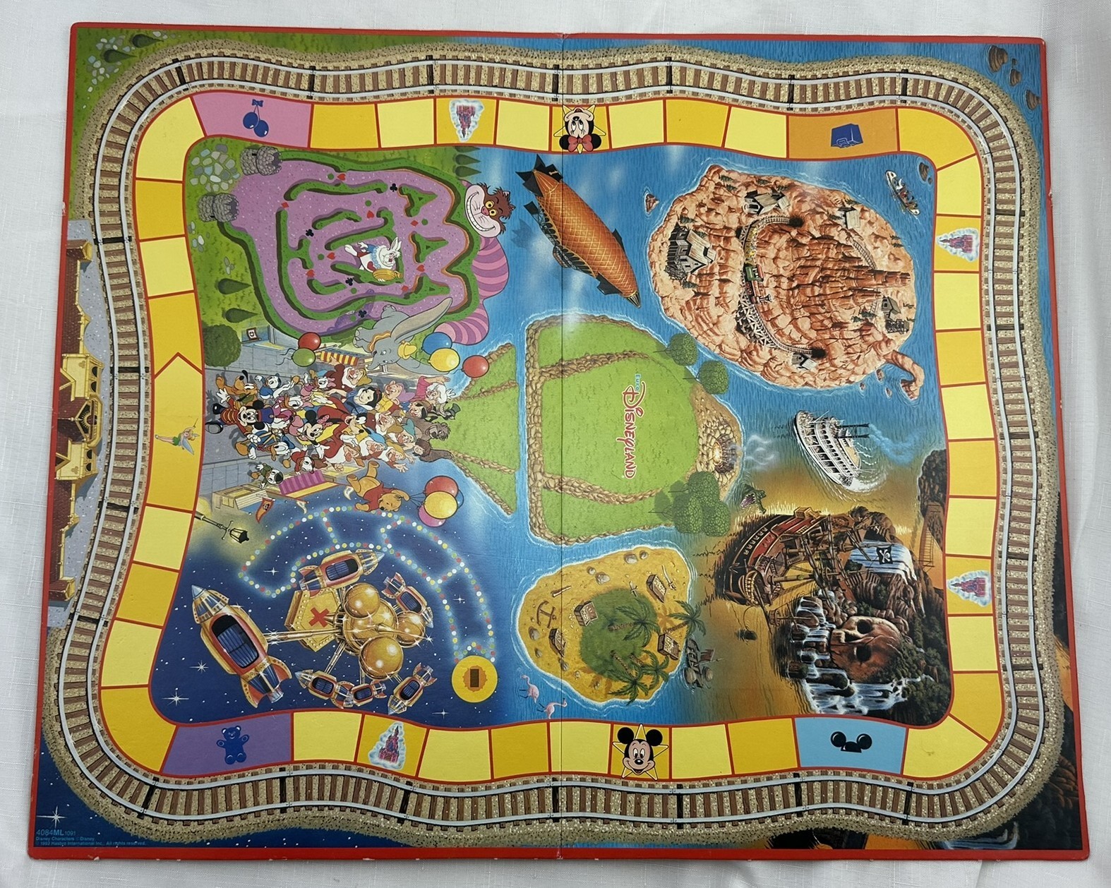 1992 Euro Disneyland Game by Milton Bradley Complete in Great Cond FREE SHIPPING