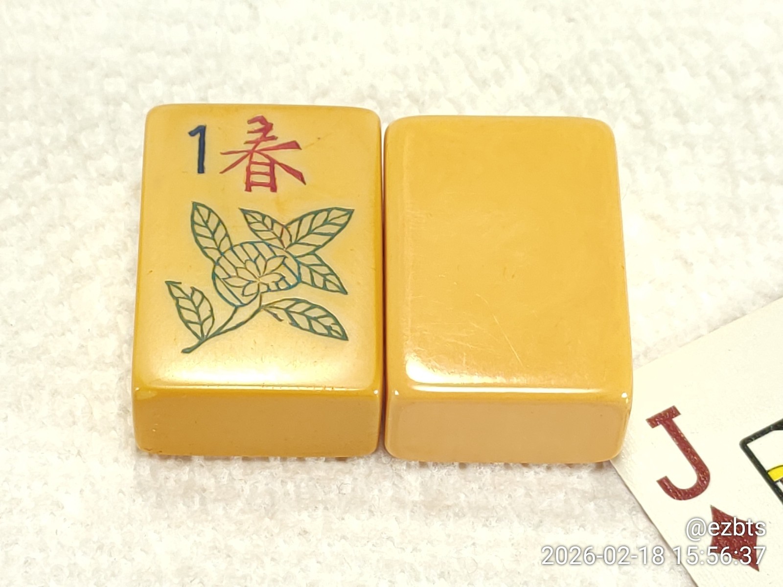 8 Rare Bakelite Catalin MahJong Mah Jongg Flowers tiles Excellent condition 3dia