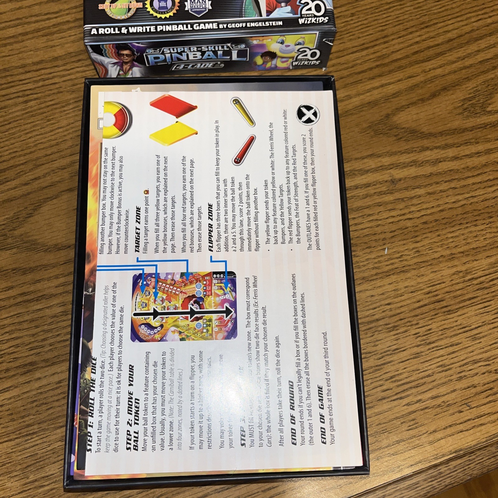 WizKids Super-Skill Pinball 4-Cade Roll & Write Pinball Dice Game New Open Box