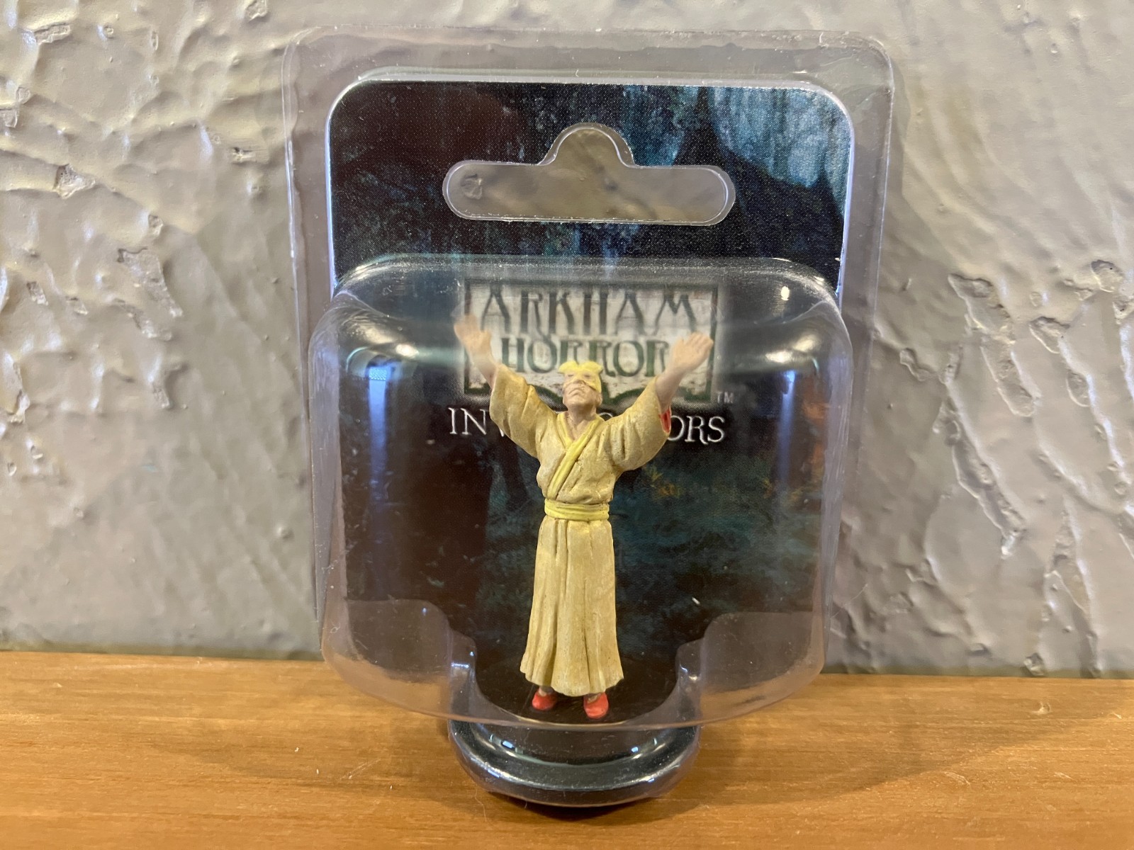 OOP Arkham Horror Investigators LUKE ROBINSON Premium Figure AH31