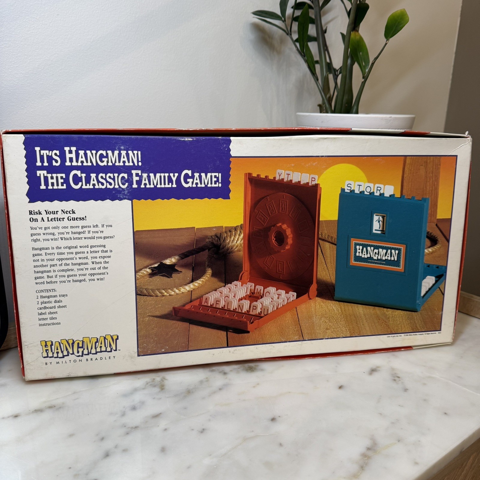 VINTAGE Hangman Milton Bradley 1988 Words Classic Game 55 red 55 blue tiles
