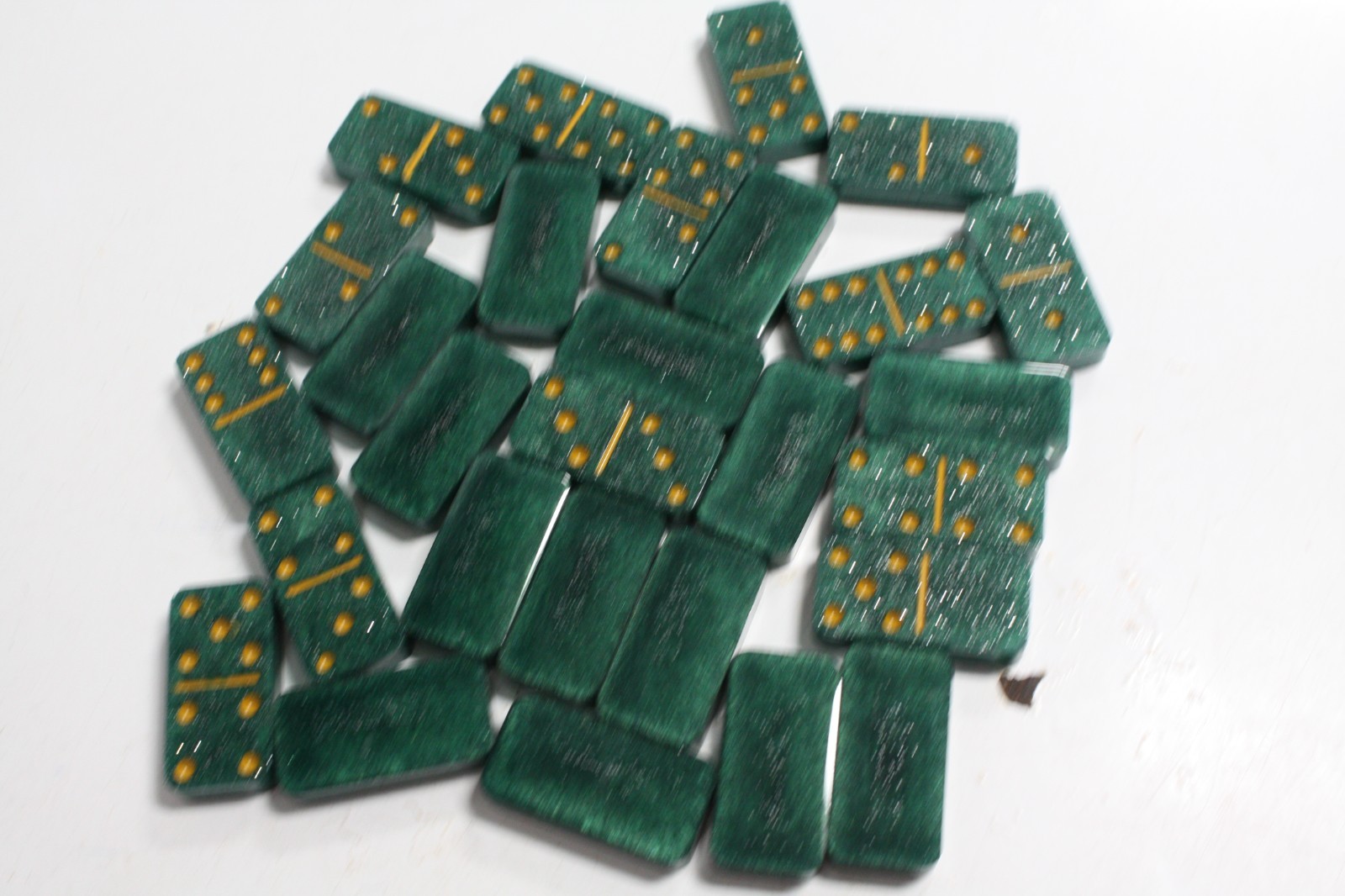Handmade Resin Domino Set – Green And Gold Glitter Dominoes