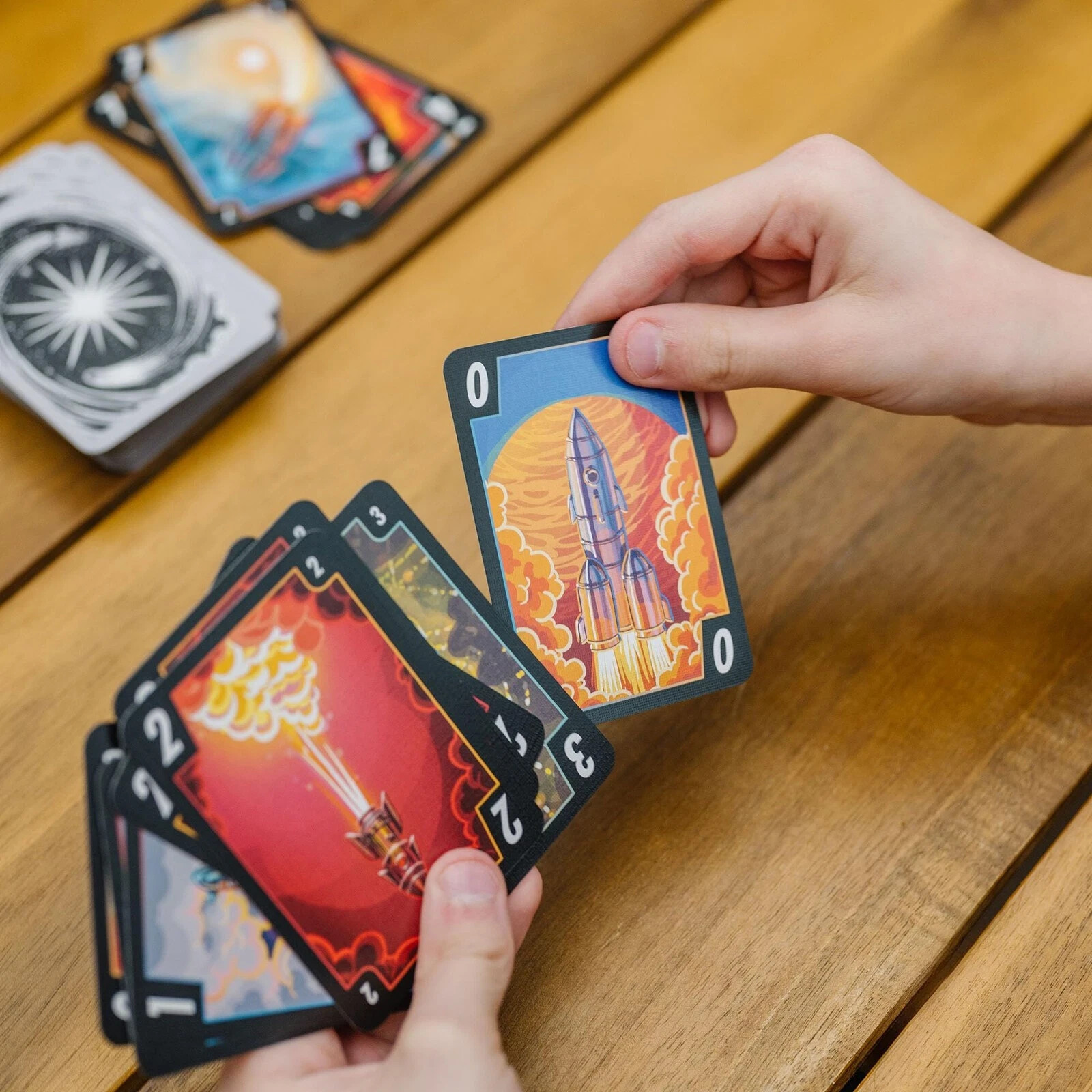 obo 3-2-1 Countdown Card Game – retro space card shedding