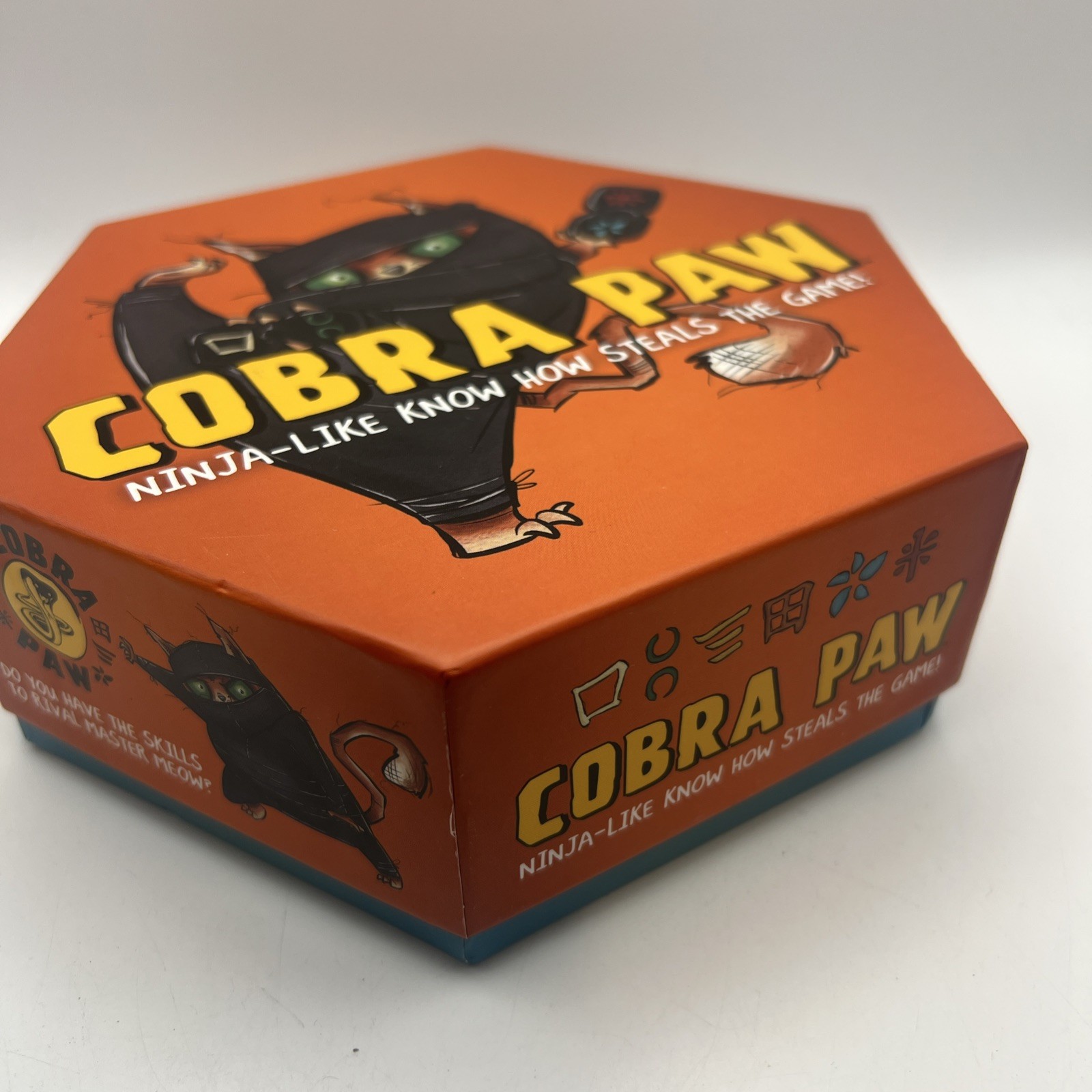 Cobra Paw Game by Bananagrams Complete