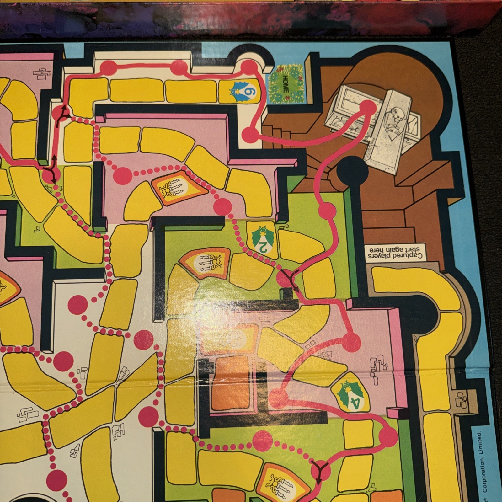 1978 Waddingtons House of Games Dracula Board Game Complete w/Instructions, Mask
