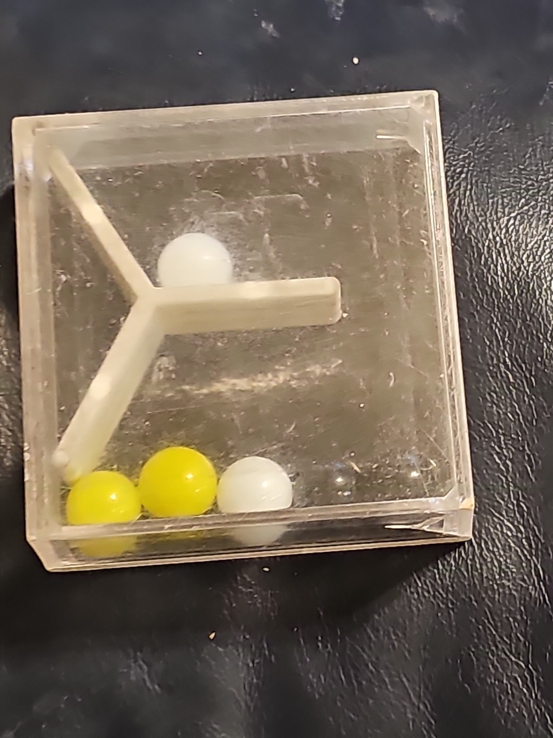 1974 Ball game “If It Looks Like This You’re A Winner” By Reiss Games- READ
