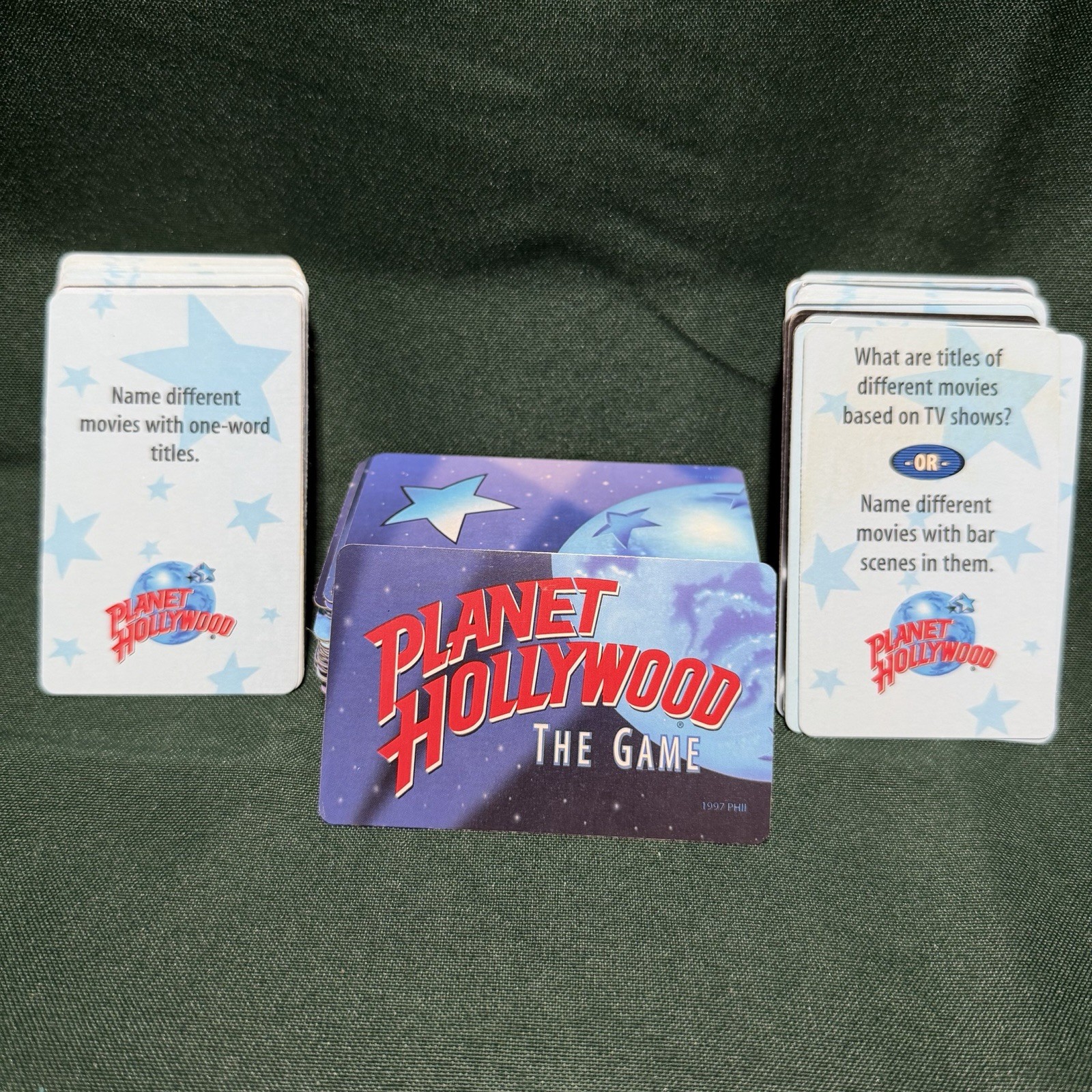 PLANET HOLLYWOOD Game – Movie Trivia – Complete – Works – Ships Free – See Video