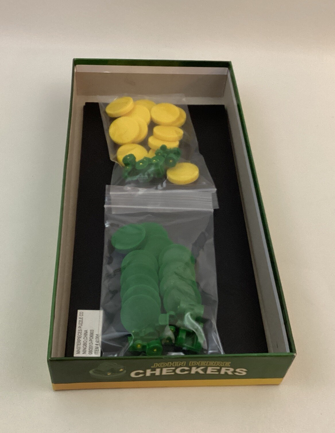 John Deere Checkers By Masterpieces Puzzles #41304 Complete
