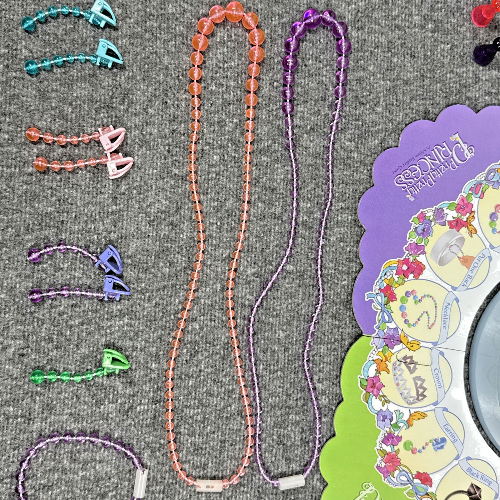 VTG 1999 Pretty Pretty Princess Board Game Jewelry Dress Up Sleepover Fun Read
