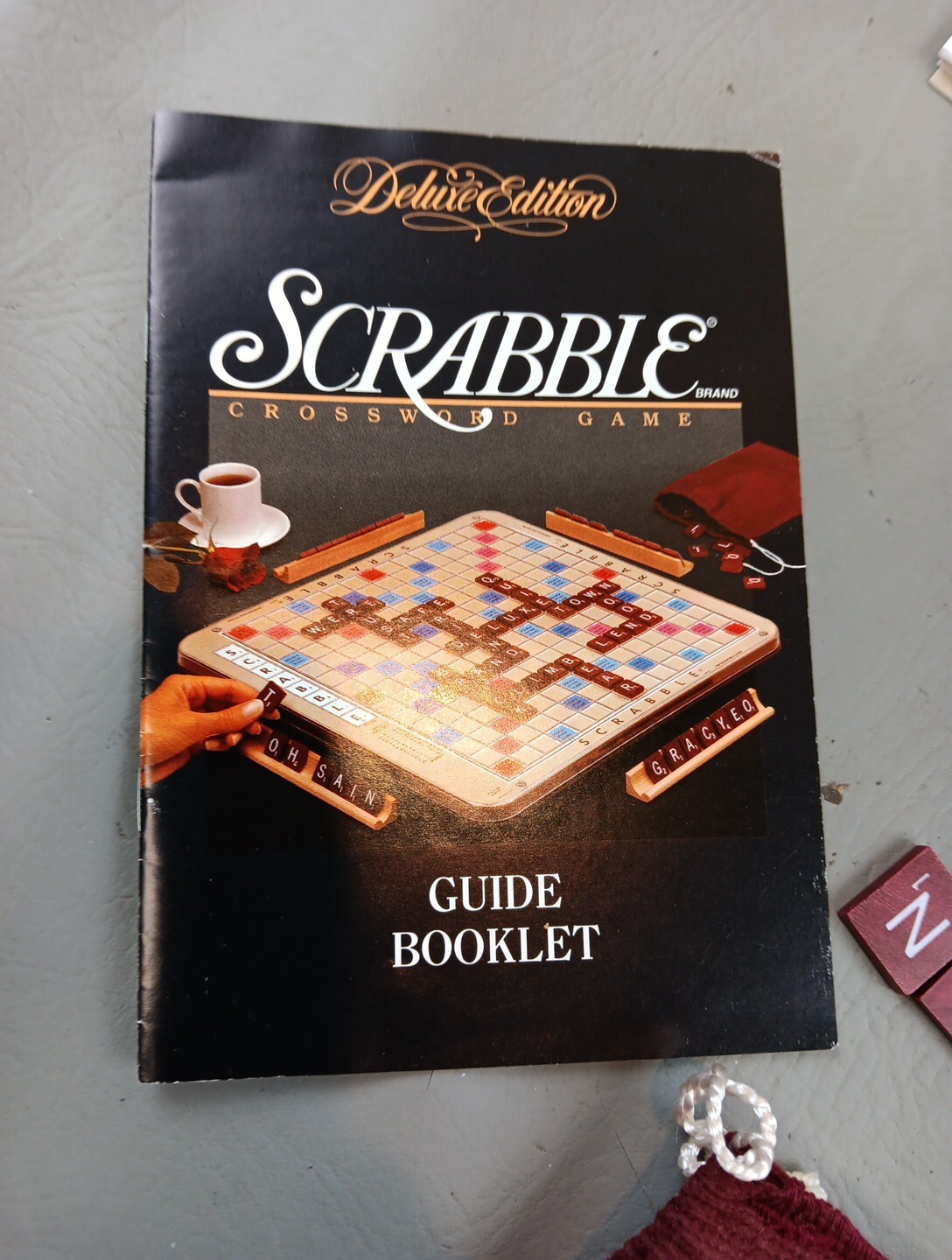 Scrabble Deluxe Edition 1989 Rotating Turntable COMPLETE #4034 Mahogany Tiles