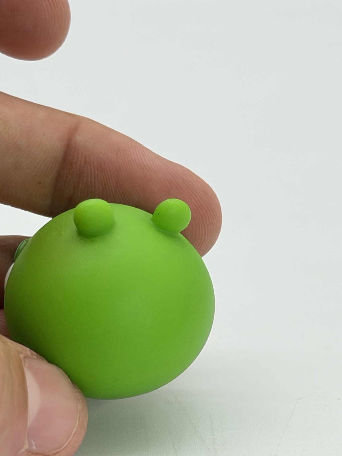 2012 Mattel Angry Birds Mega Fling Game Green Pig Replacement Piece Figure (ONE)