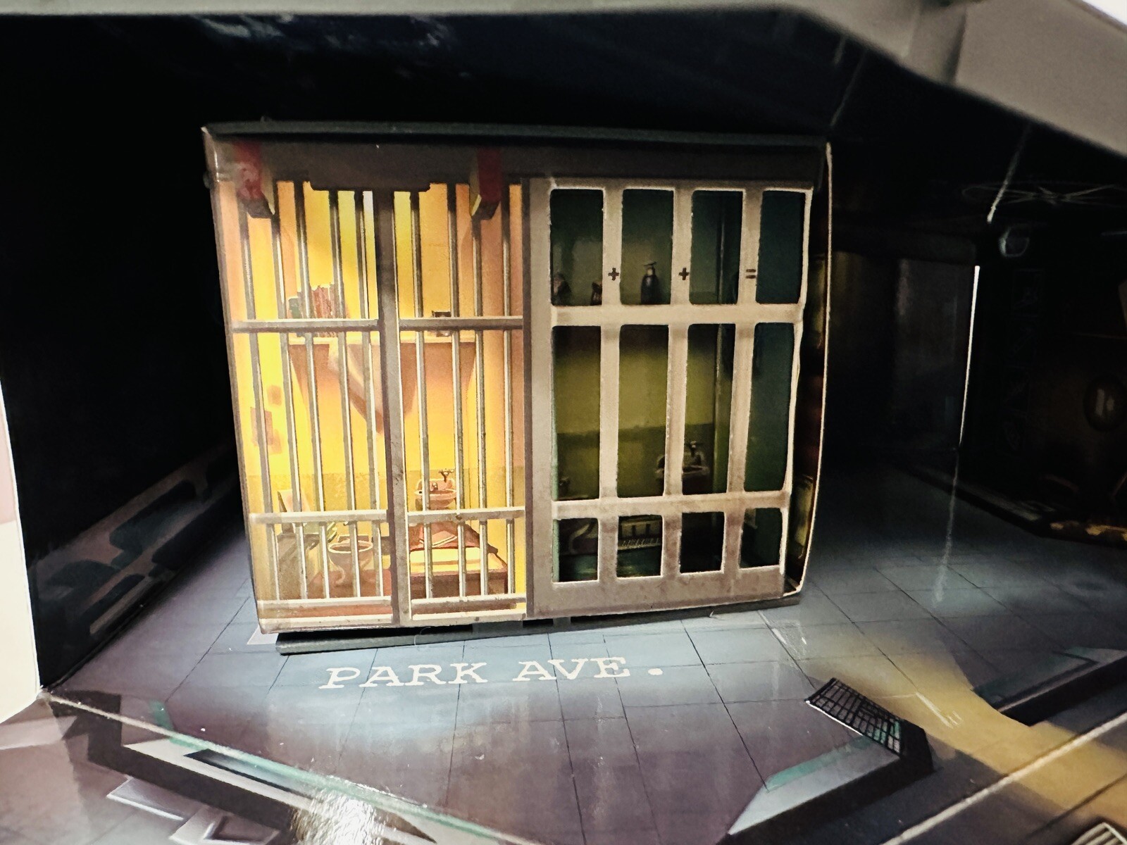 Alcatraz, “To Escape,You Must First Break in” Board Game Based On Real Events