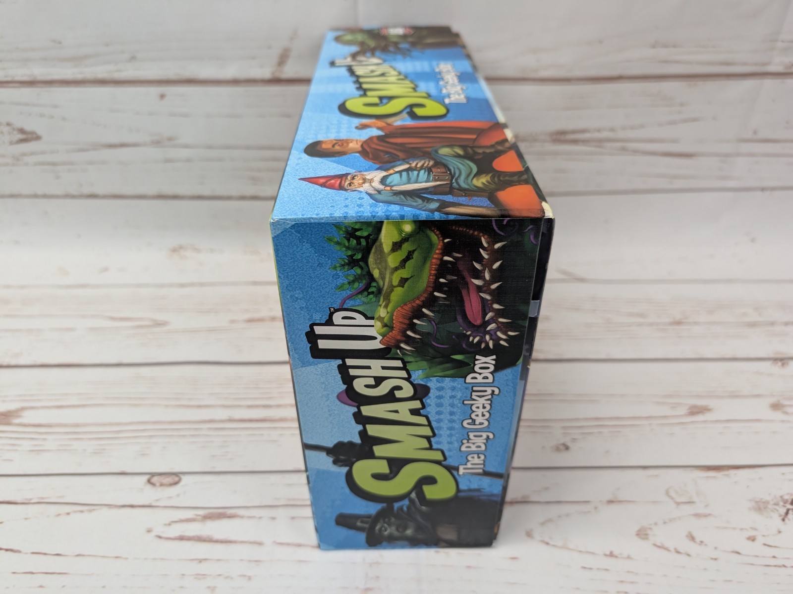 Smash Up Board Game Card Game Original Base Set & Big Geeky Box AEG *1 Bent Card