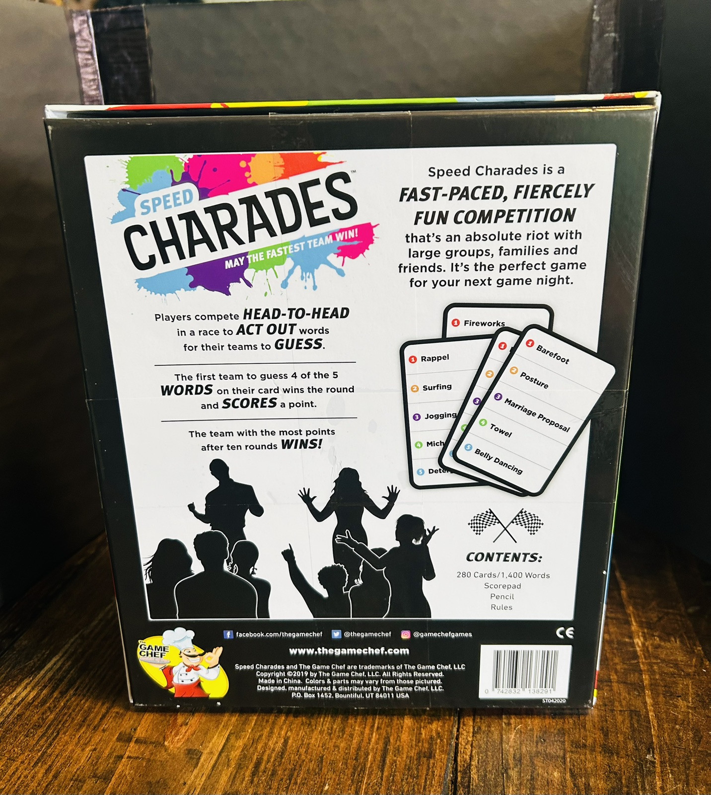 SPEED CHARADES Game May The Fastest Team Win-New Sealed Inside-Minor Box Damage
