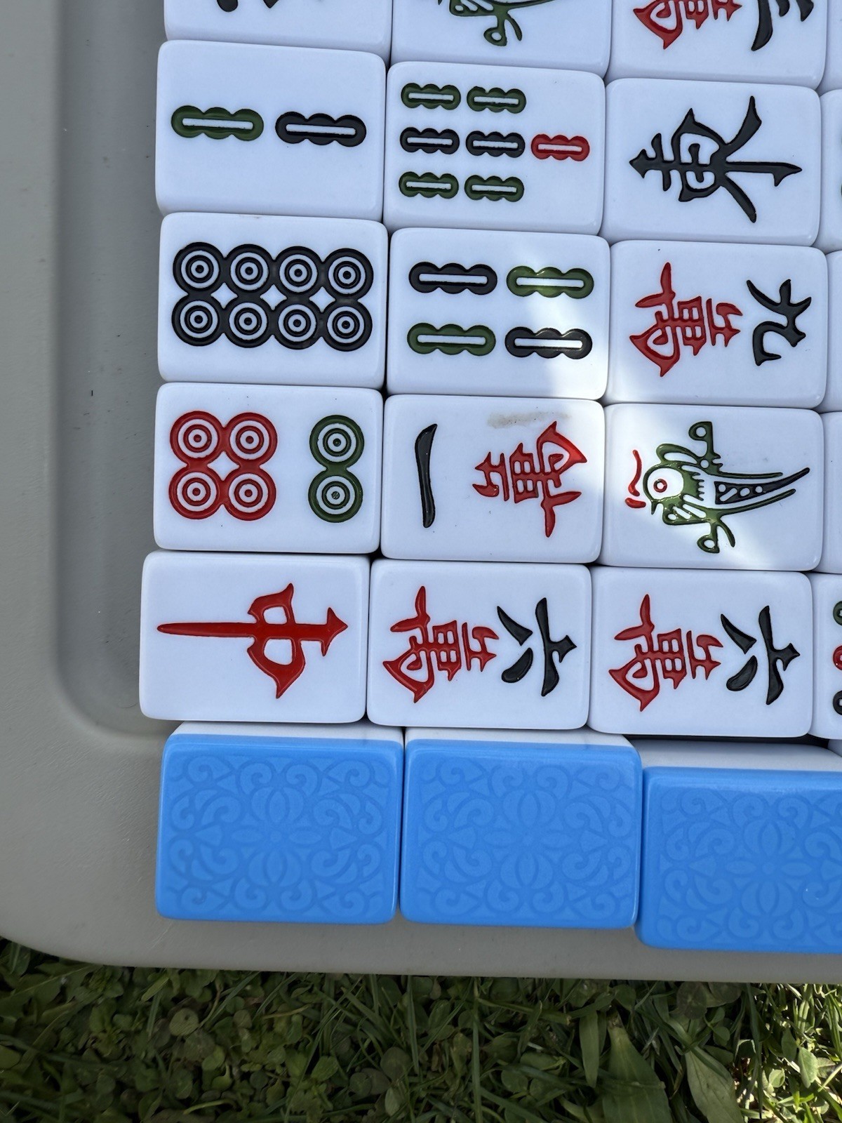 Mah Jong Tile Set Contemporary White Tiles BlueComplete Game 136 pieces ivory