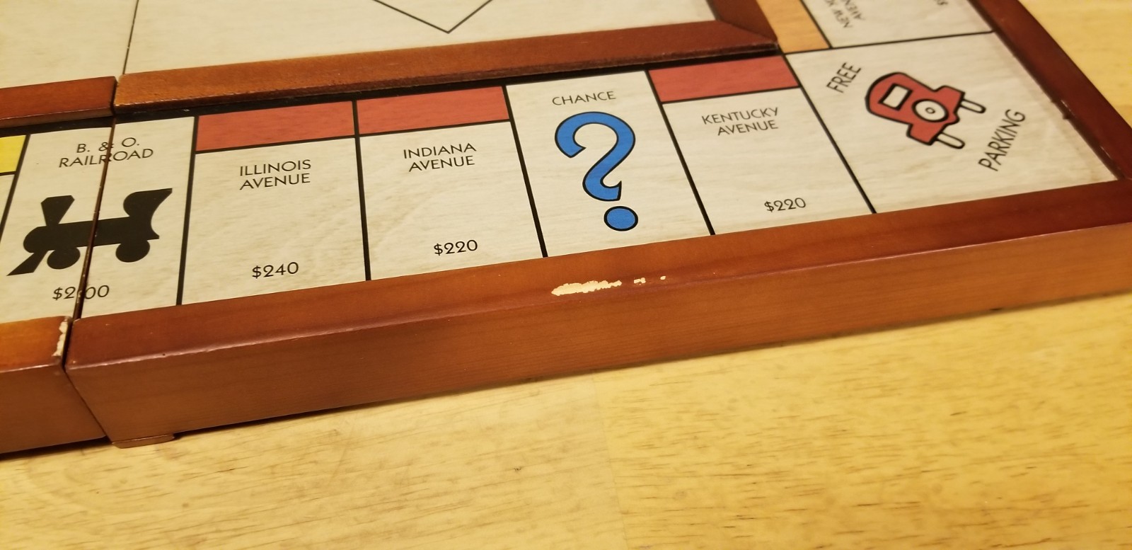Monopoly Grand Edition Deluxe Folding Wood Frame WS Game Company 2021