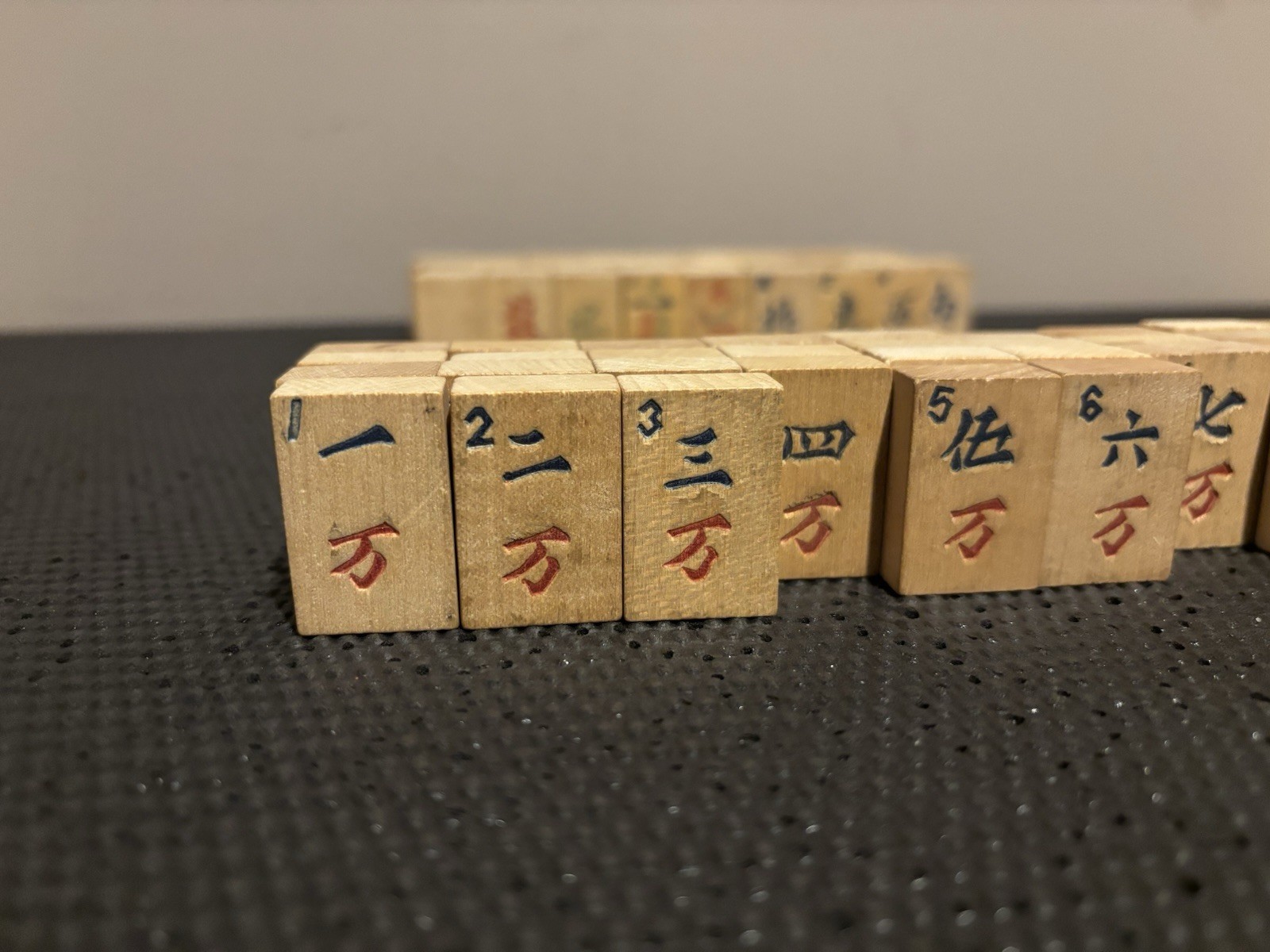 Vintage 1923 Parker Brothers Mah-Jongg 139 Wooden Celluloid Tiles 97% Complete
