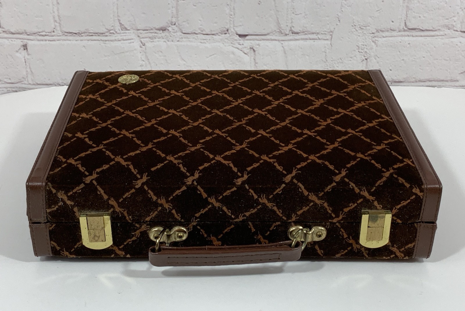 VTG Aries Of Beverly Hills Rare Longchamp Brown Velvet Travel Backgammon Set
