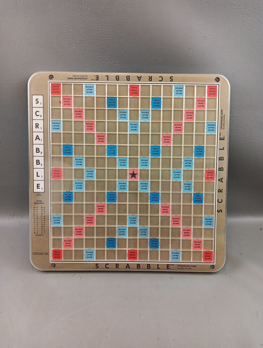 Scrabble Deluxe Edition 1989 Rotating Turntable COMPLETE #4034 Mahogany Tiles