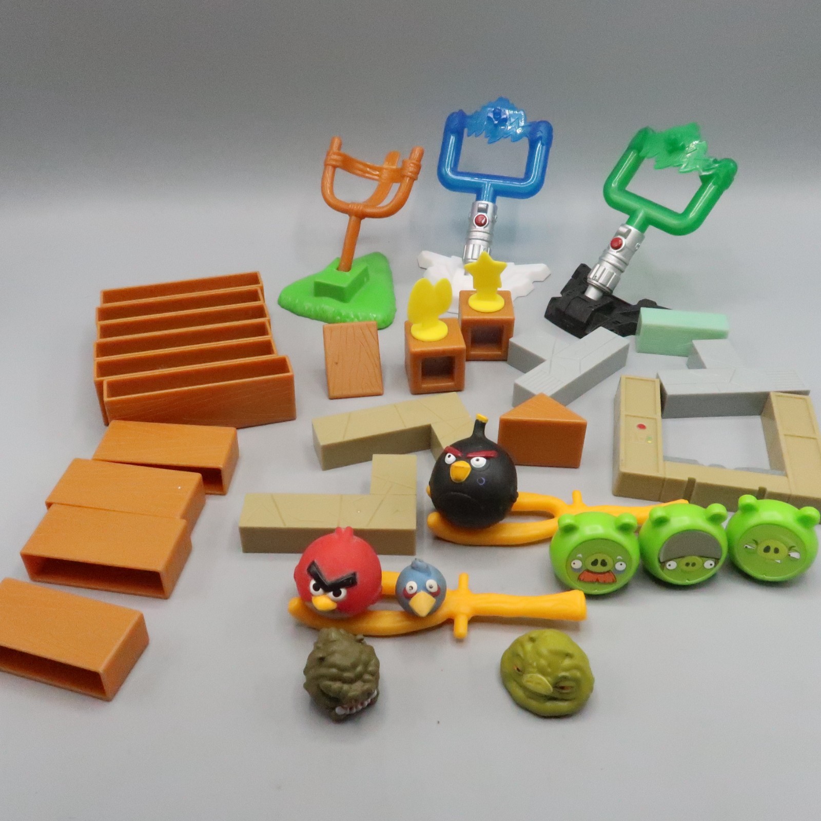 Mattel Angry Birds Space Game Not Complete Replacement Add on Launch Pigs
