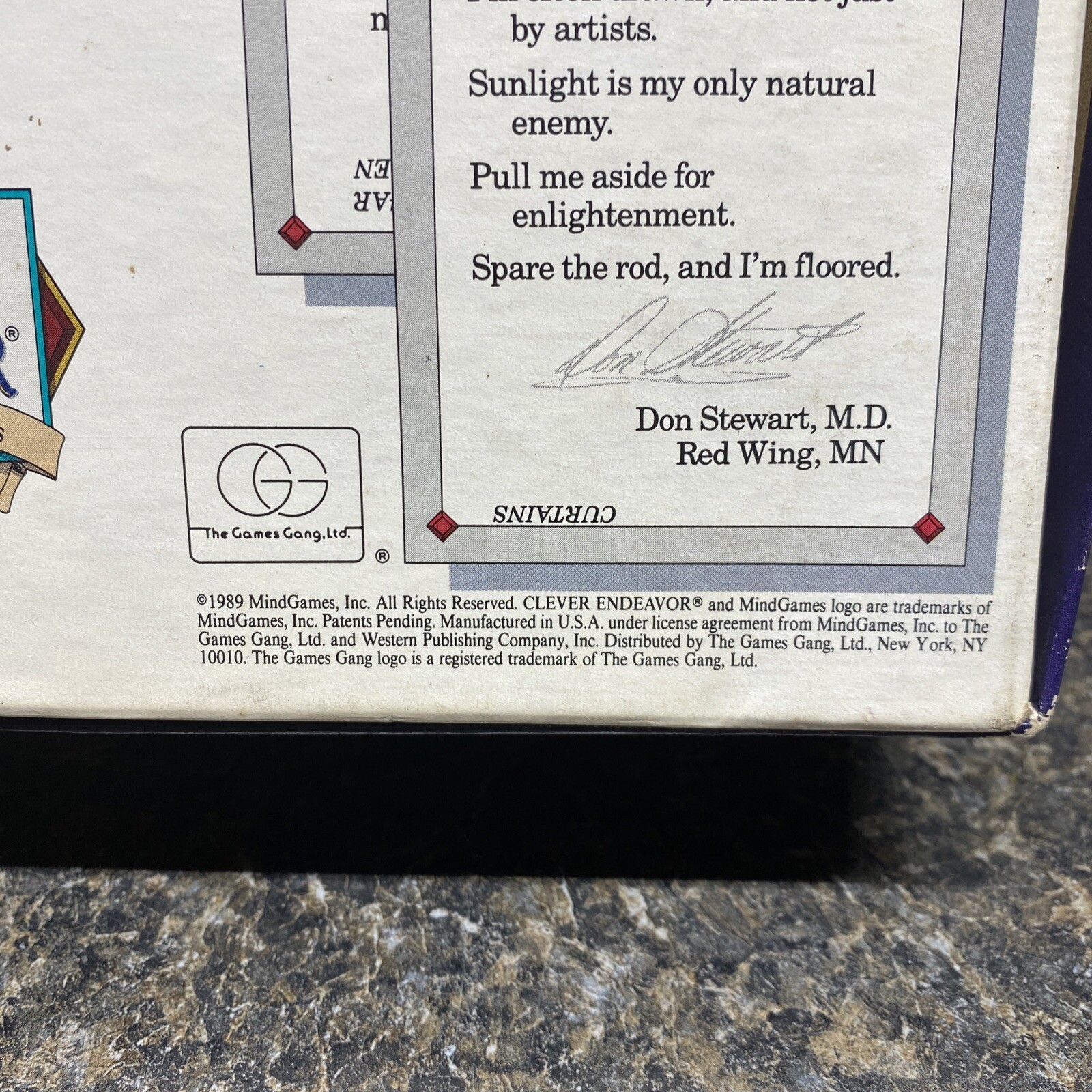 Clever Endeavor The Game of Clever Clues Master Game Deluxe Edition 1989. #908.