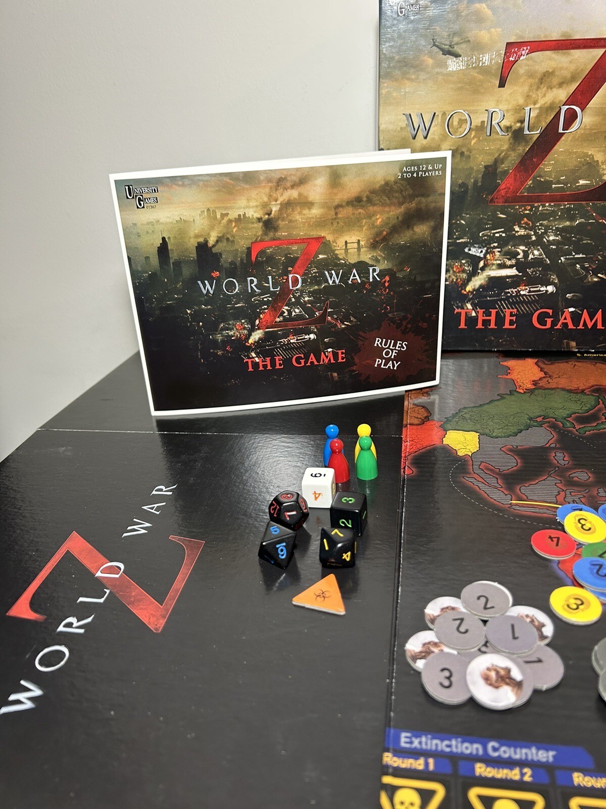 World War Z The Game Zombie Pandemic 2013 Paramount University Games Incomplete