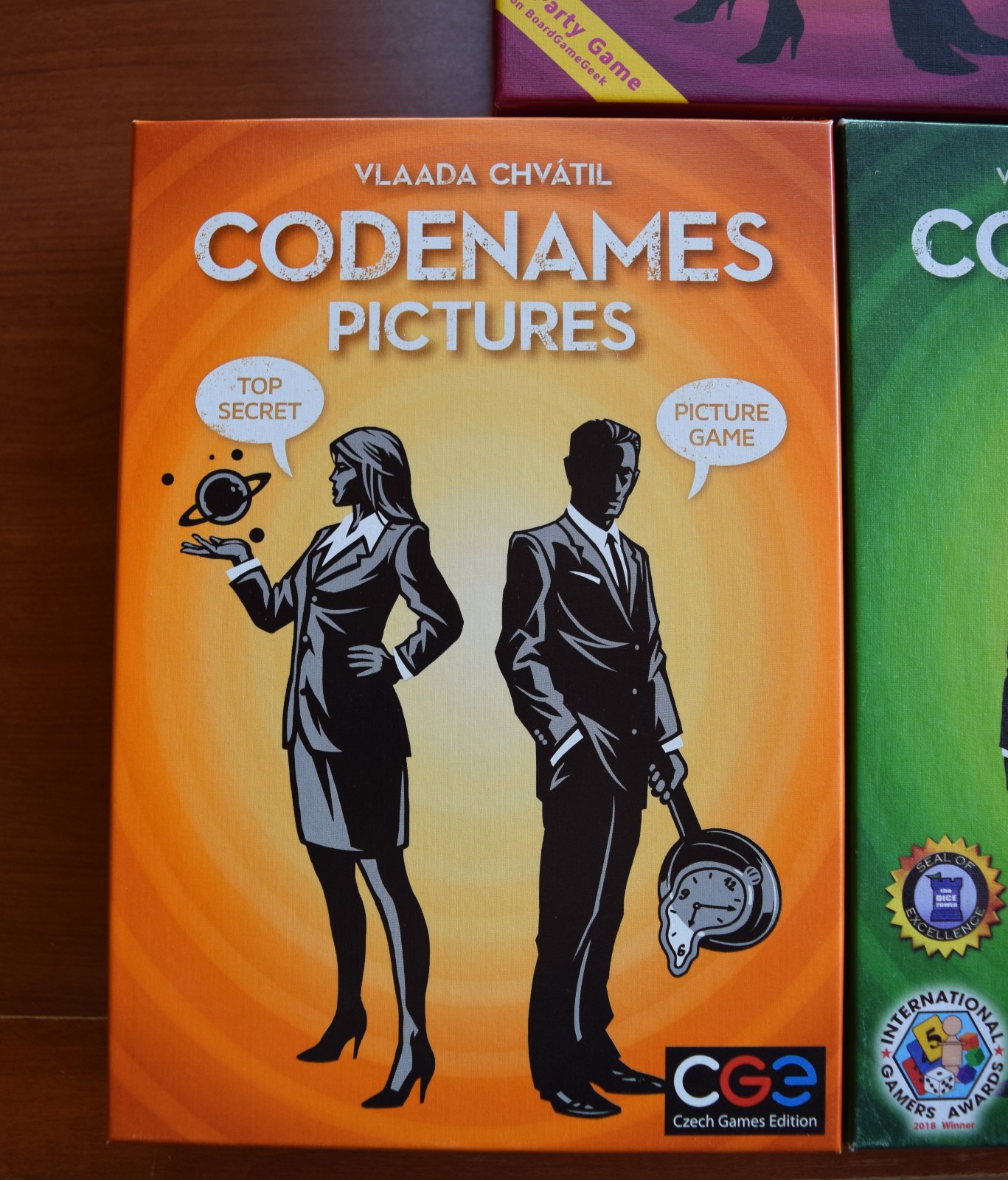 CODENAMES GAME LOT: CODENAMES, DUET, PICTURES – PLEASE READ DESCRIPTION SEE PICS
