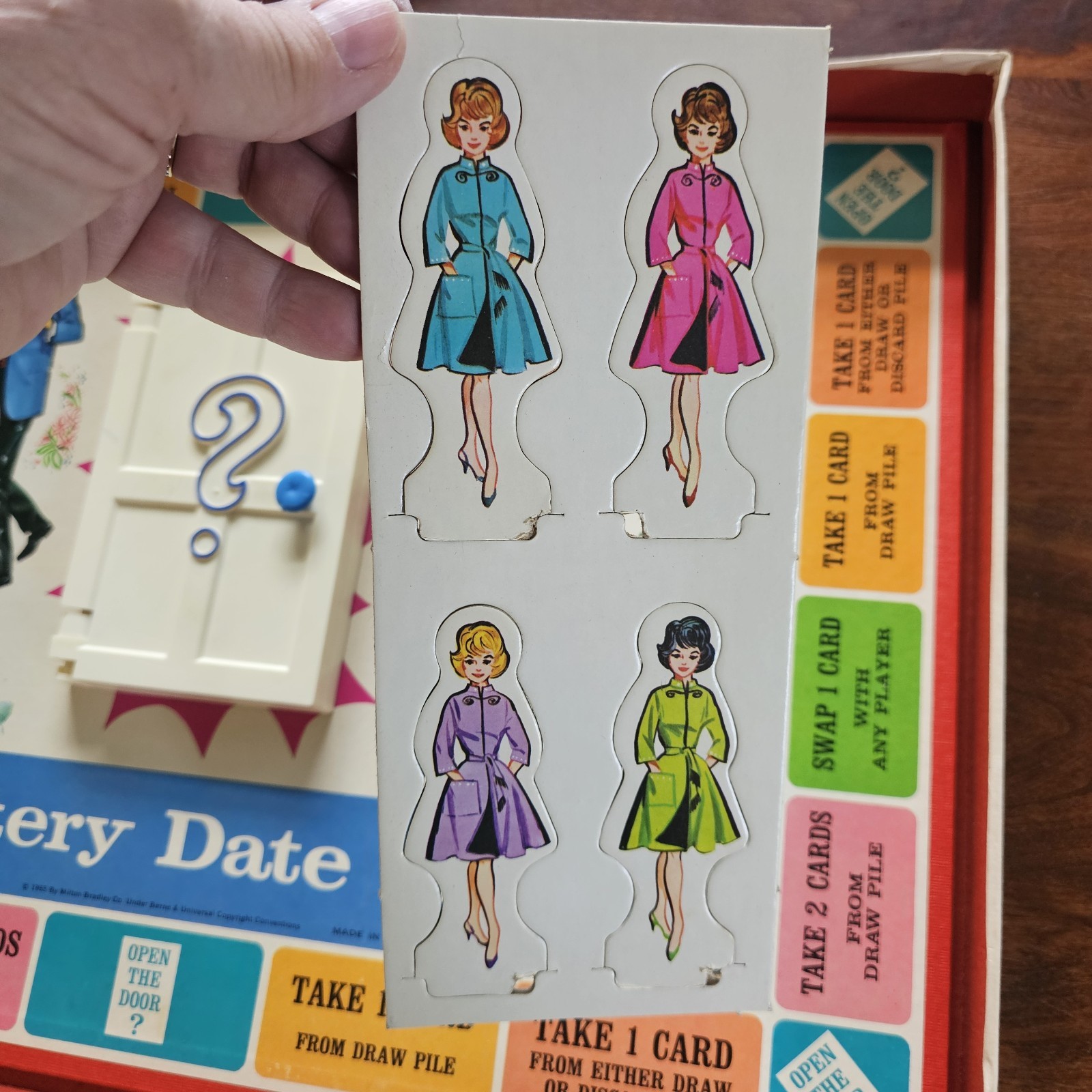 1965 MYSTERY DATE Vintage Original Version Board Game MILTON BRADLEY USA