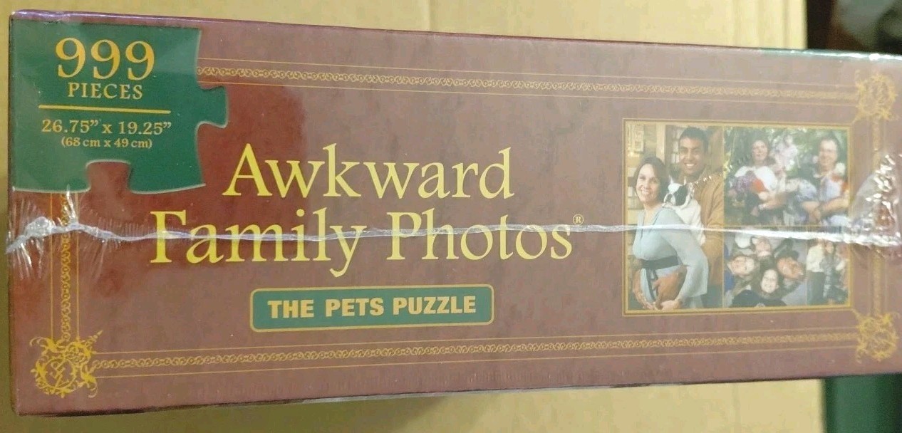 Awkward Family Photos Game Teen-Adult 4-6 Players All Things Equal, Inc Complete