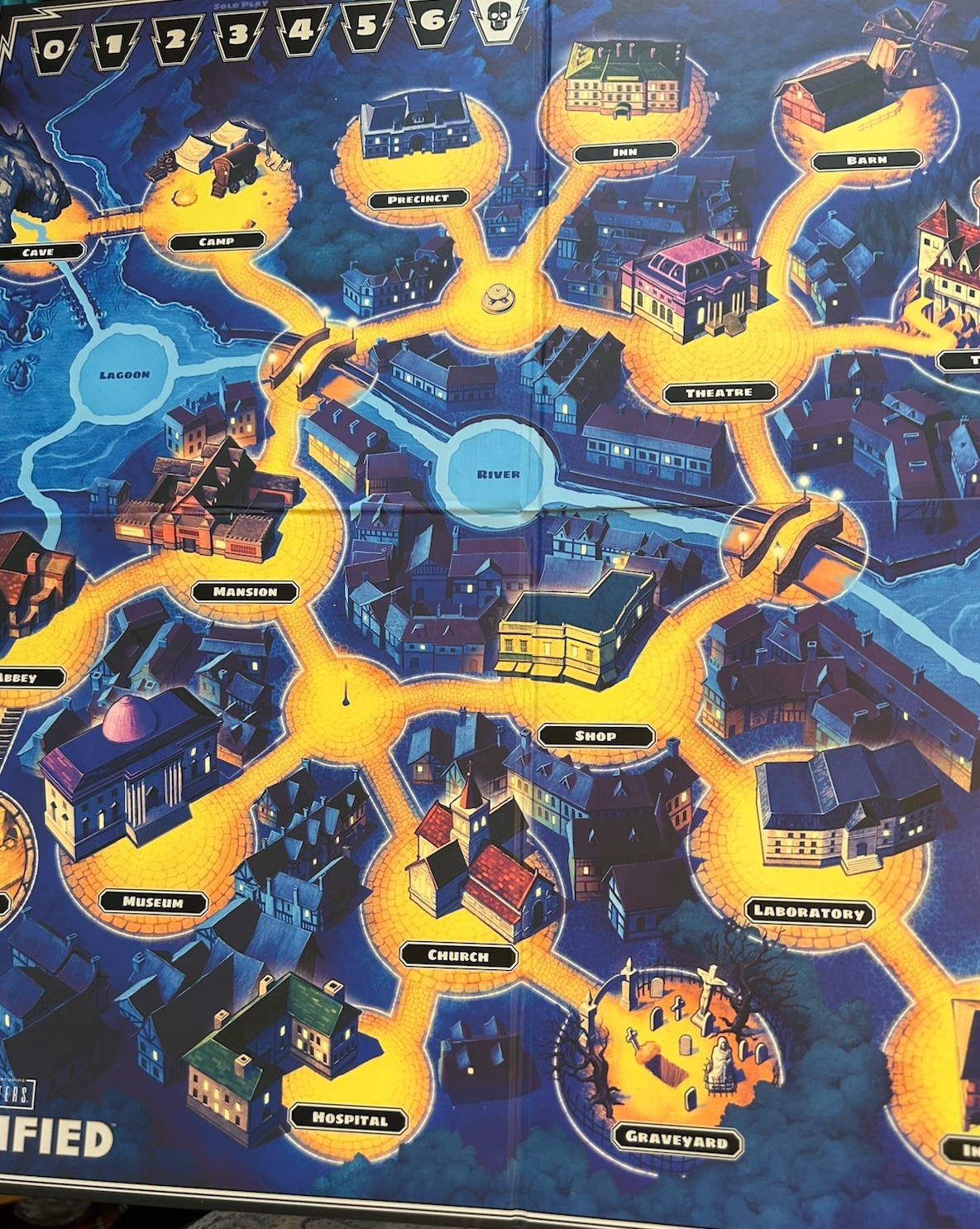 Horrified Monsters Board Game Universal Studios – Horror Movie Edition Complete