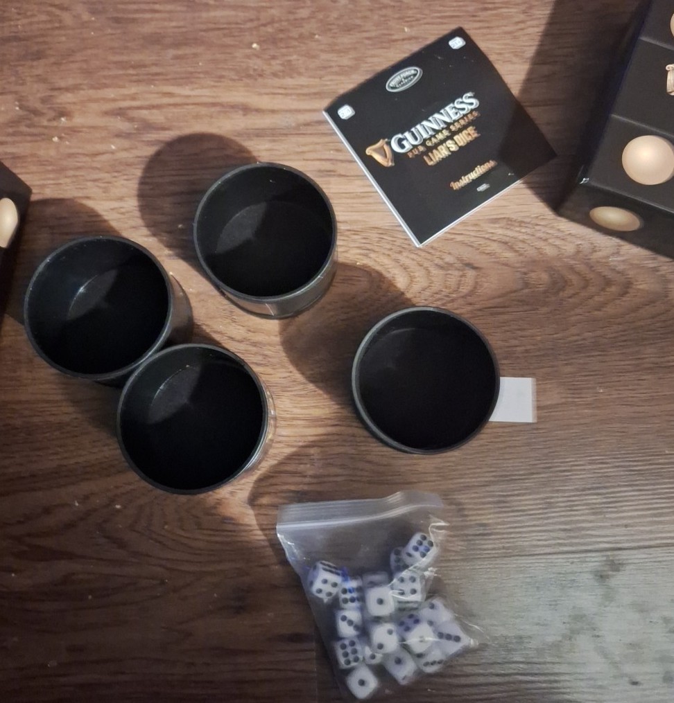 Liar’s Dice – Guinness Pub Game Series 2019 Open Box