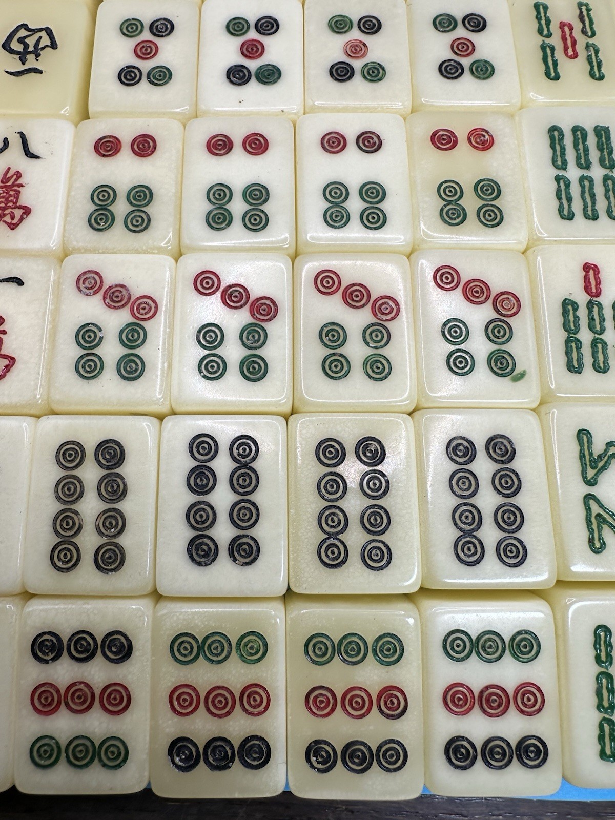 Vintage Premium/Deluxe Boxed Mahjong Tiles