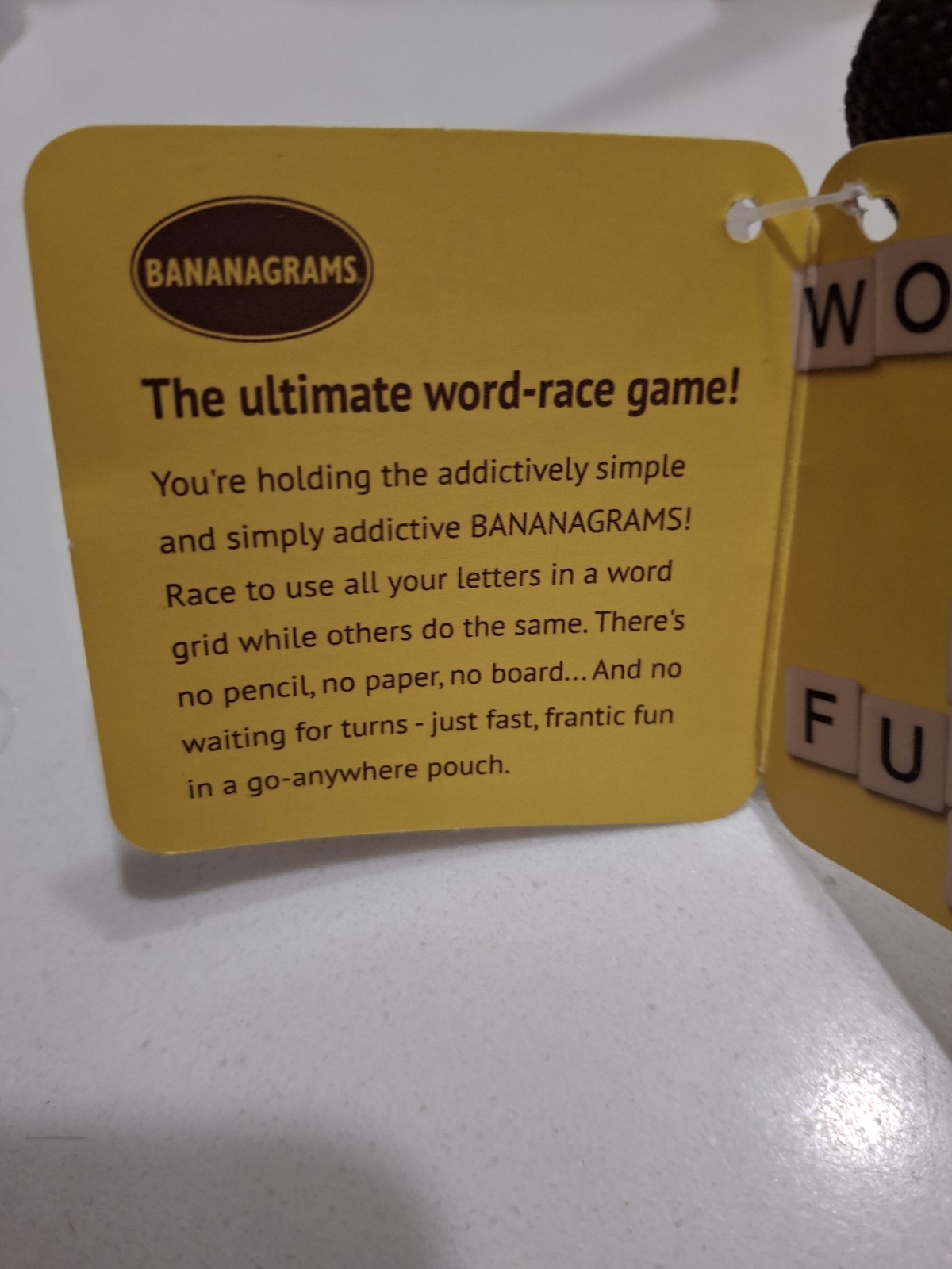 Bananagrams Anagram Word Travel Game Complete Set 144 Tiles 1+ Players BAN001