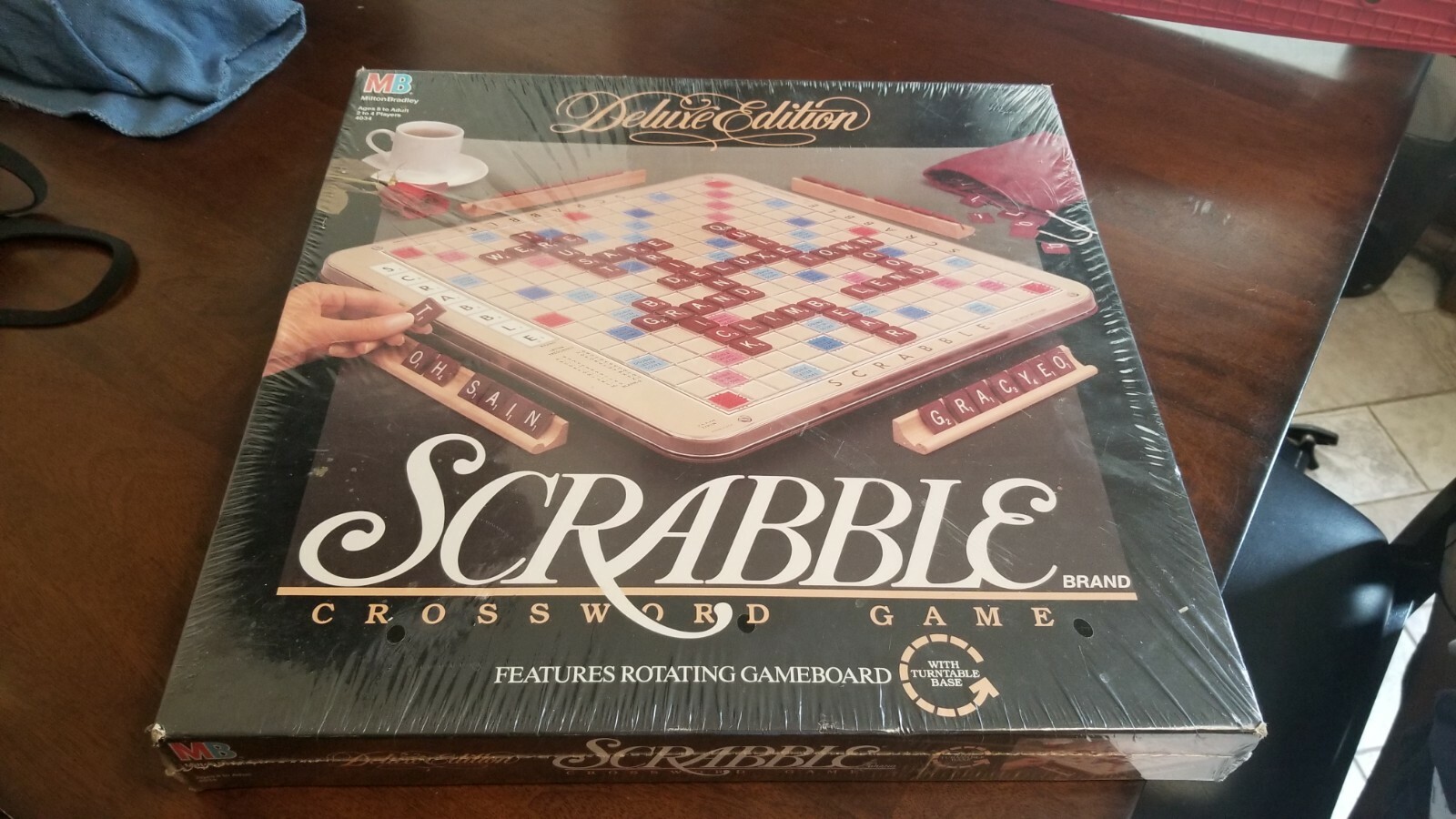 Milton Bradley 4034 Scrabble Deluxe Edition Board Game