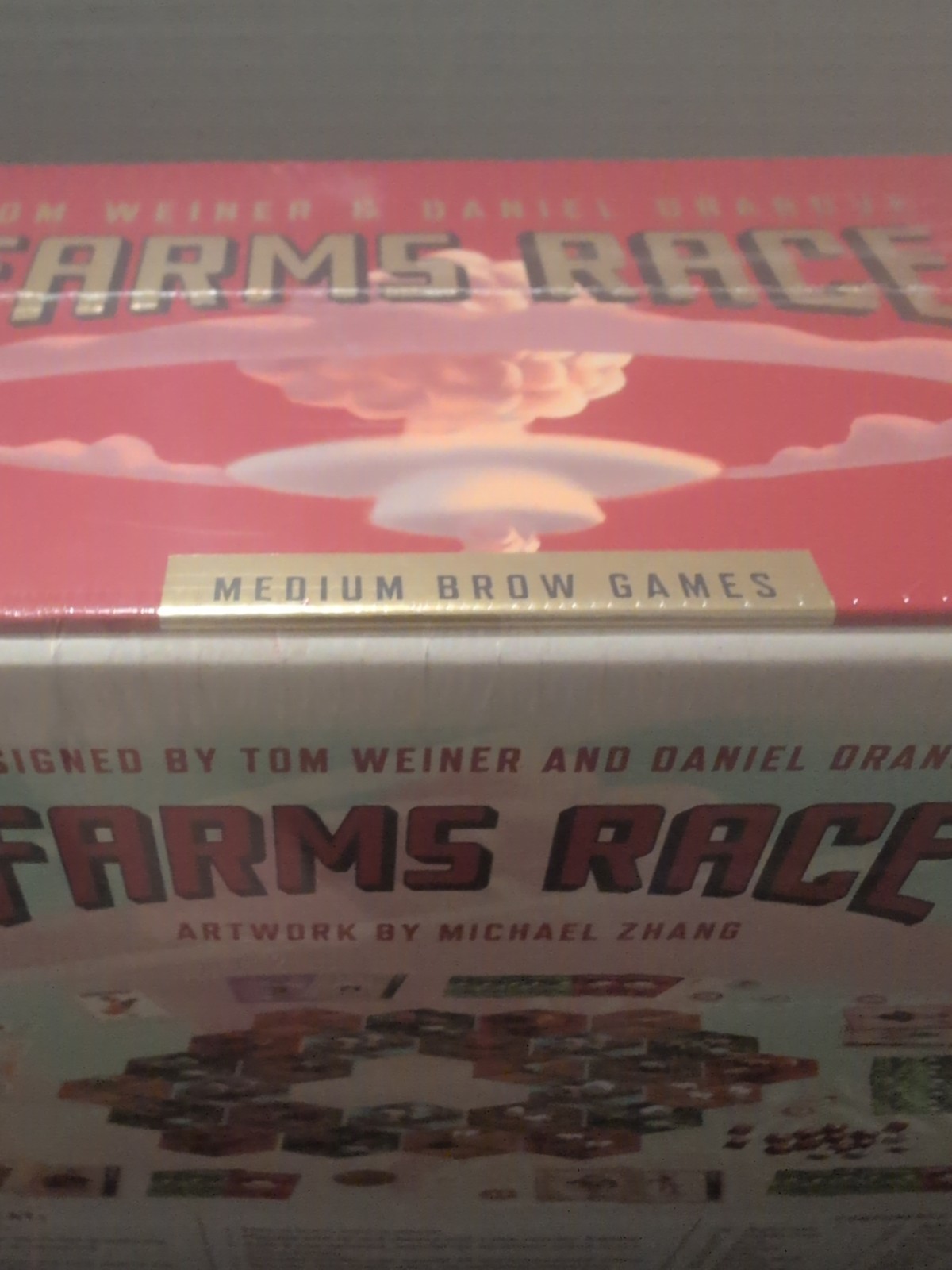 Medium Brow Board Games Farms Race (Kickstarter Deluxe Ed) Box EX/NM