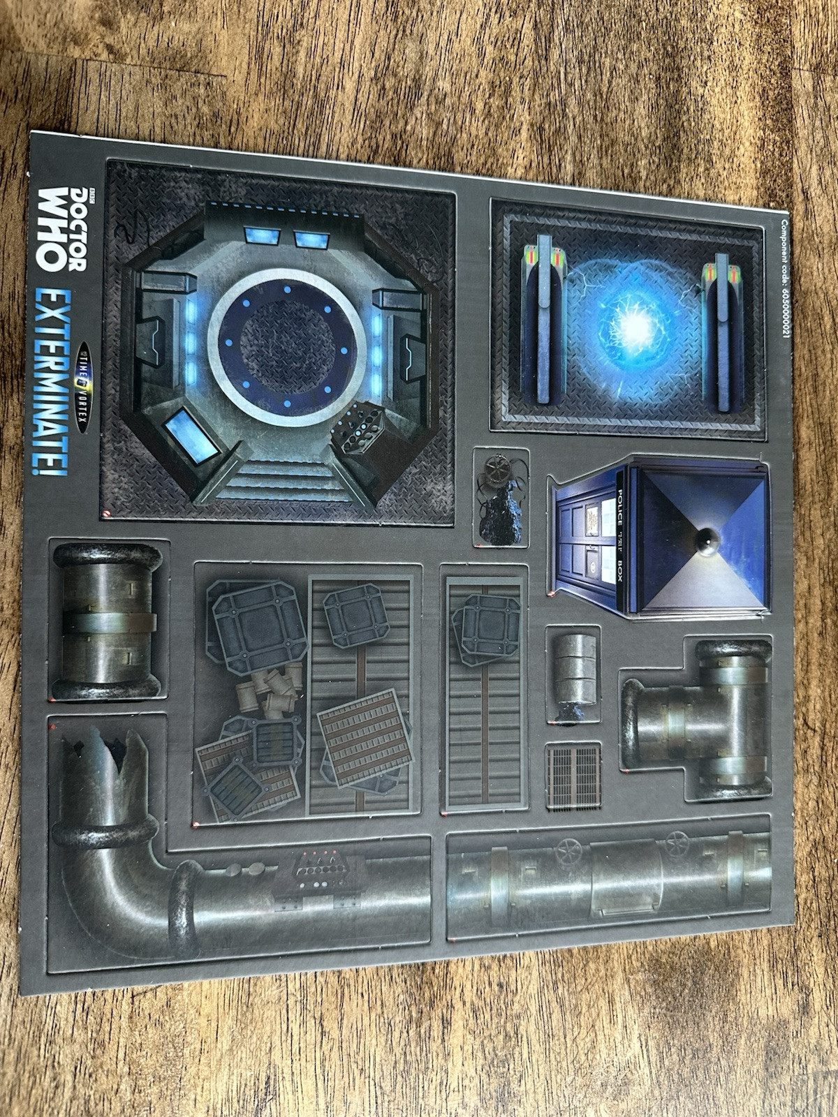 Warlord Games Doctor Who Exterminate game (no Dalek miniatures) w/Both Dalek Exp