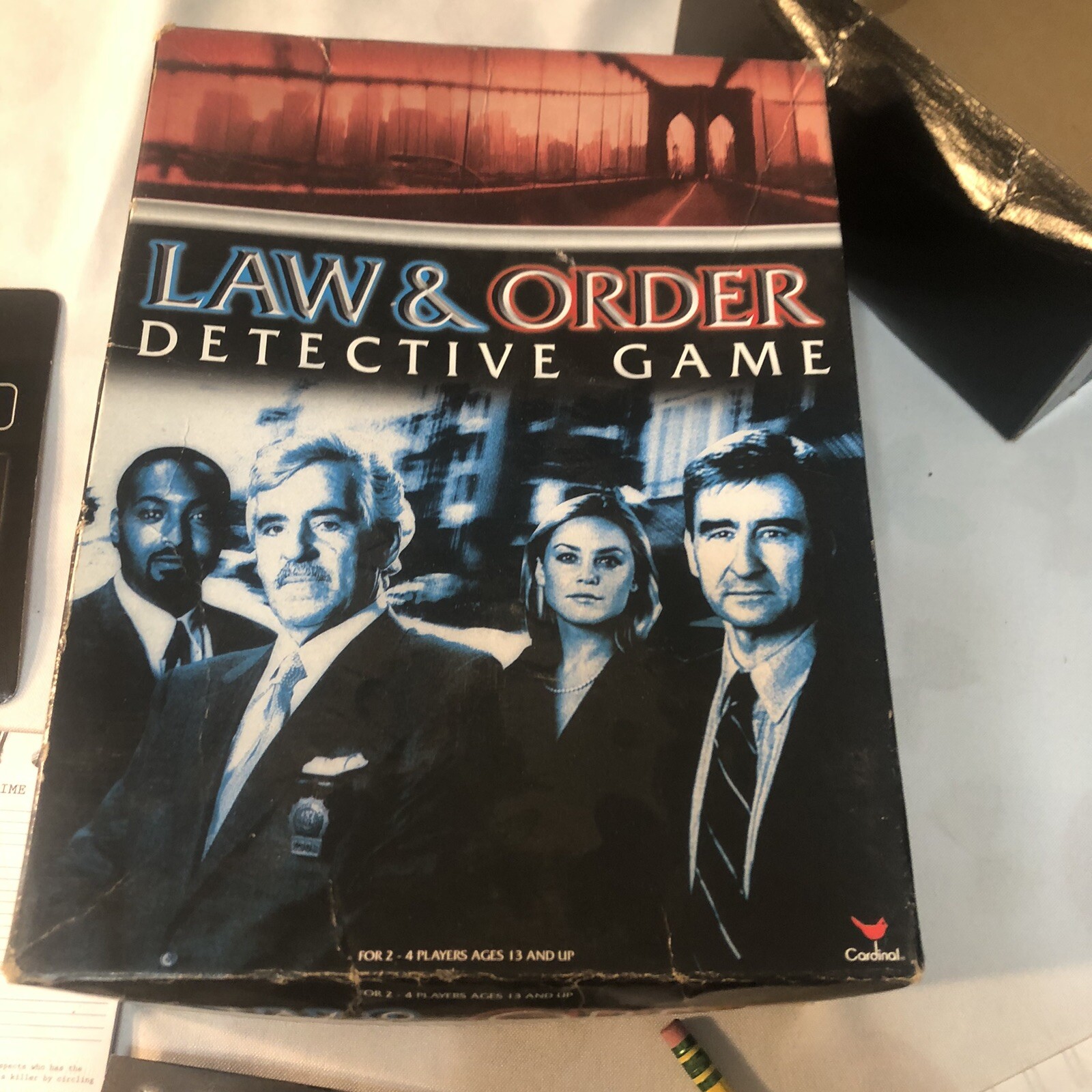 Law & Order Detective Game Cardinal Games 2-4 players ages 13+ TV Show