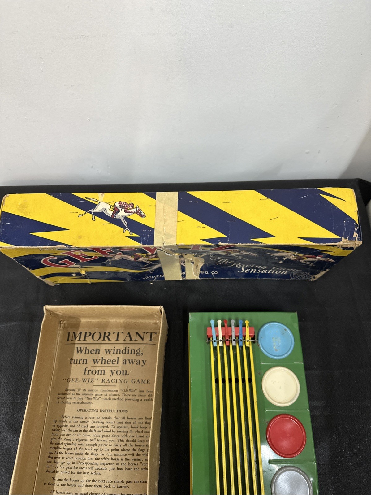 Vintage Gee-Wiz No.40 Racing Game Tin Litho Simulator Wolverine Horse Race Box