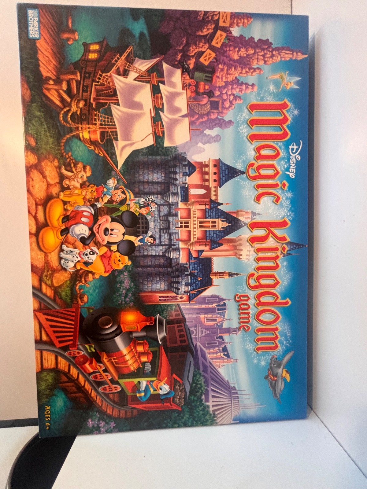 Disney Magic Kingdom NEW 3D Land Board Game Parker Brothers 2004 Complete